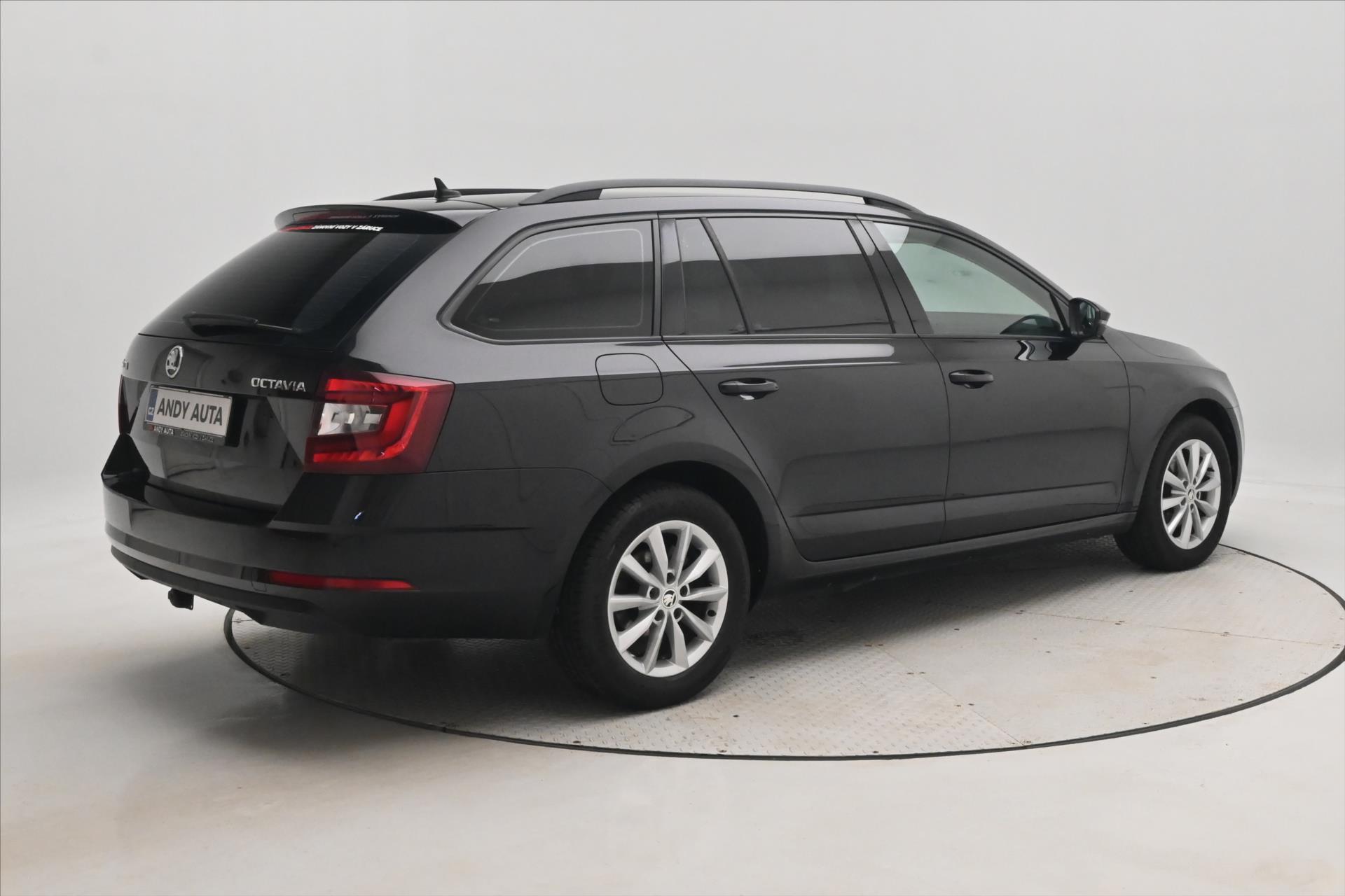 Hlavní fotografie vozu Škoda Octavia 2,0 TDI 110kW Tažné DSG Záruka až 5 let (5)
