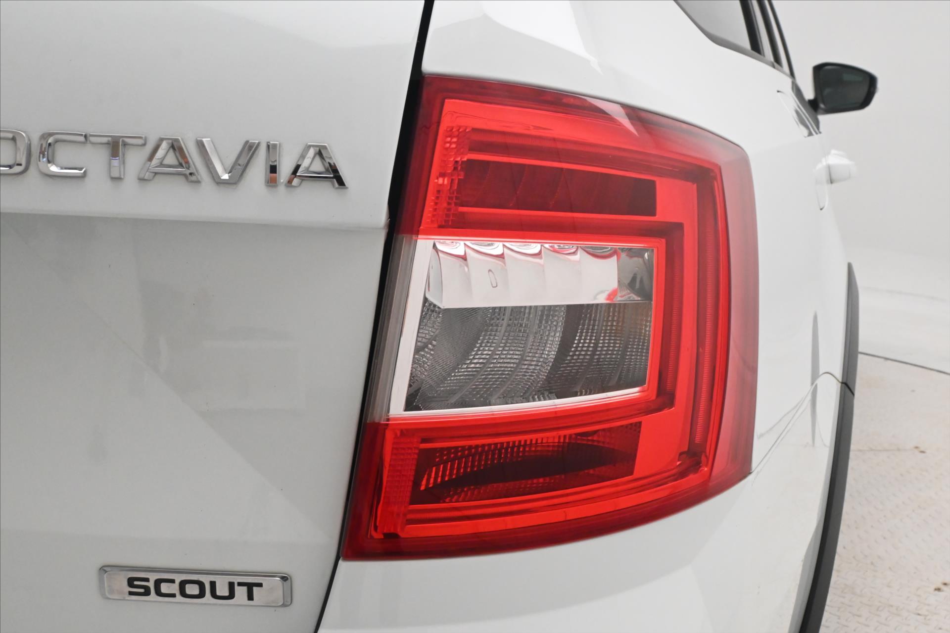 Hlavní fotografie vozu Škoda Octavia 2,0 TDI 135kW SCOUT DSG 4x4 Záruka až 5 let (30)