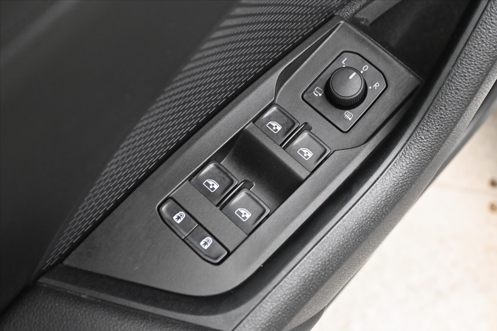 Main photo of the car Skoda Octavia 2.0 TDI 110kW DSG Ambition Warranty up to 5 years (25)