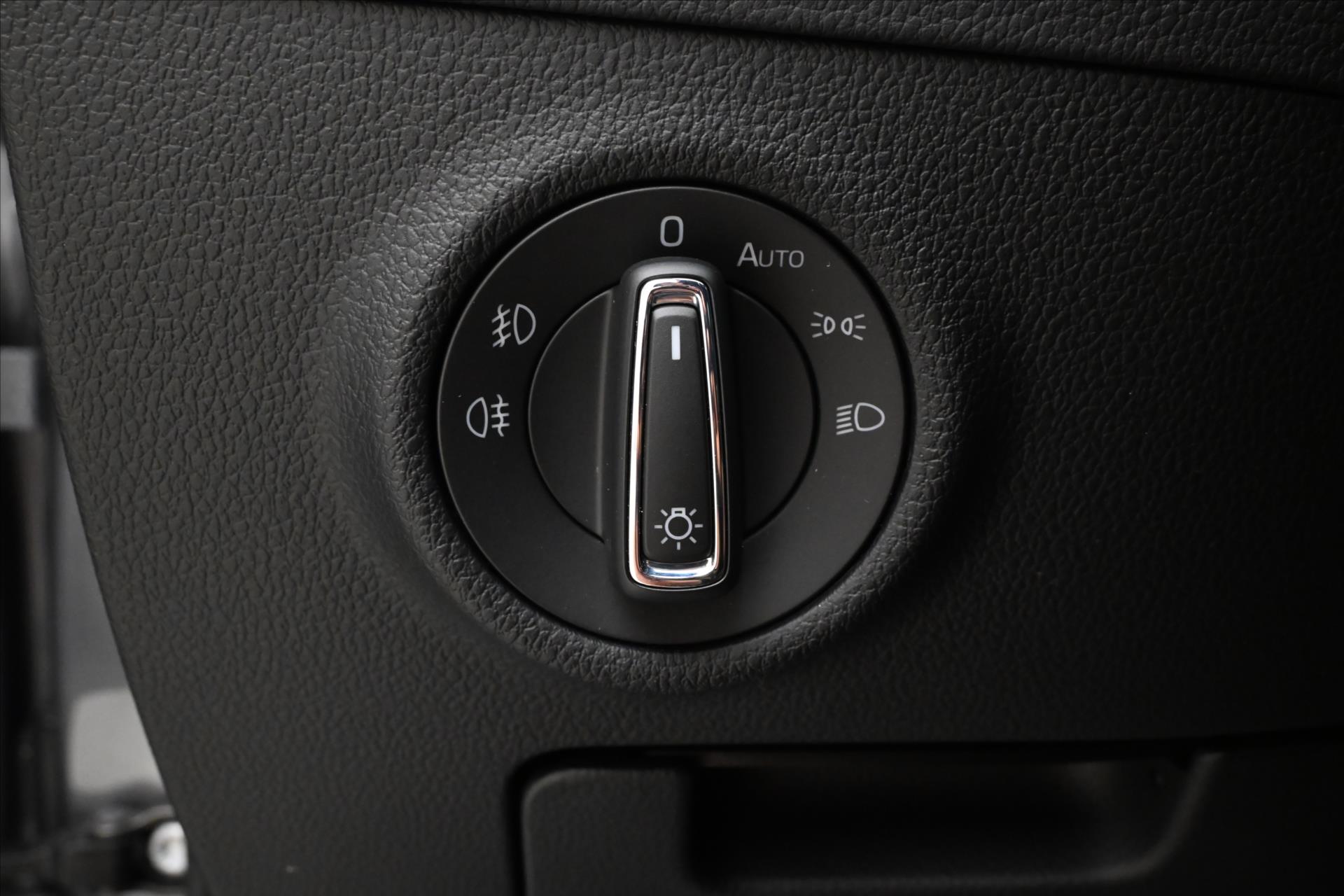 Hlavní fotografie vozu Škoda Superb 1,4 TSI iV 160kW DSG Sportline SoH 98% Záruka až 5 let (28)