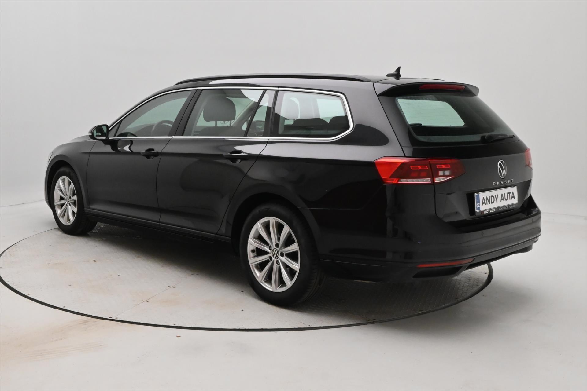Hlavní fotografie vozu Volkswagen Passat 1,5 TSI 110kW DSG Business Plus Záruka až 5 let (7)