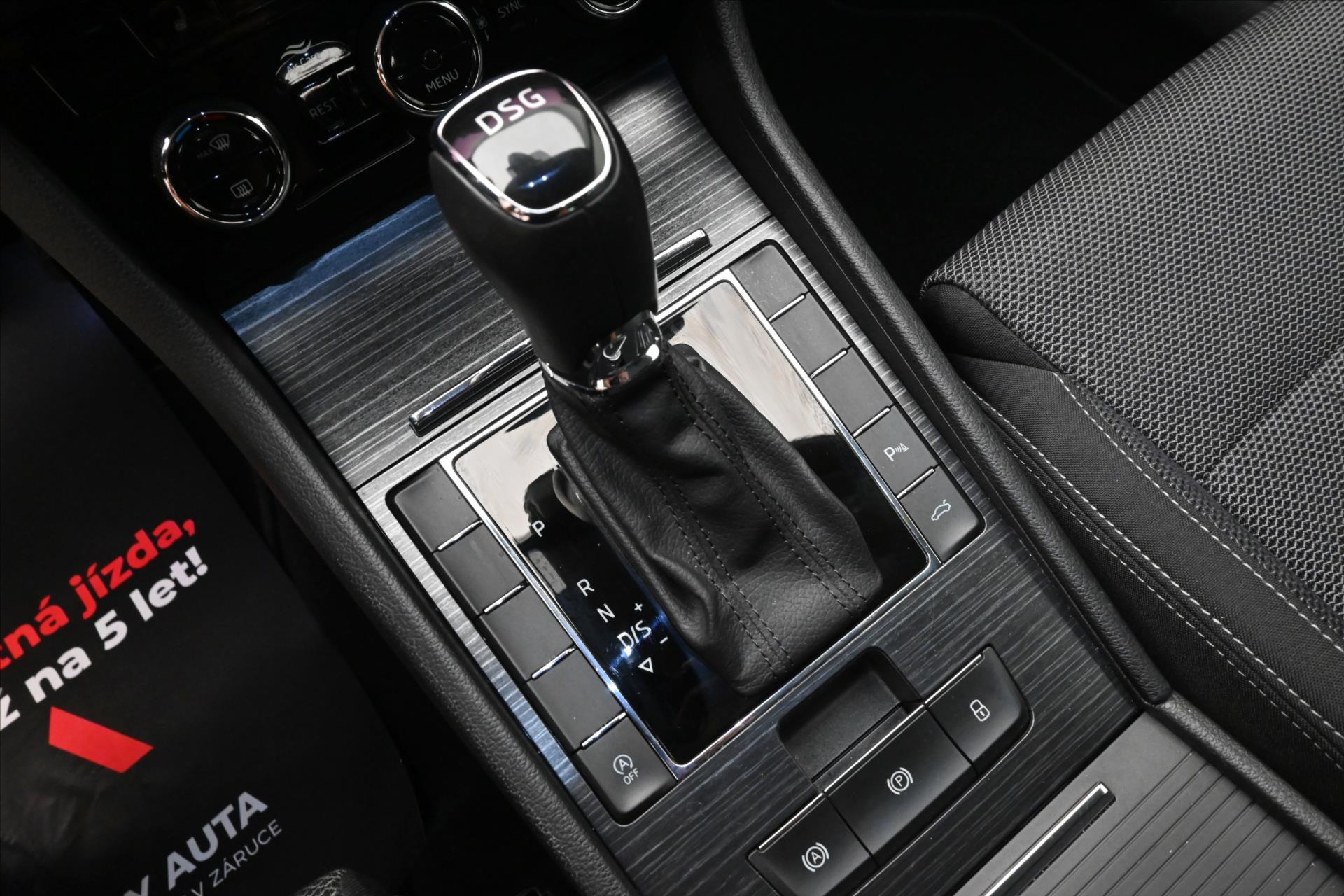 Hlavní fotografie vozu Škoda Superb 2,0 TDI 110kW Style DSG Záruka až 5 let (22)