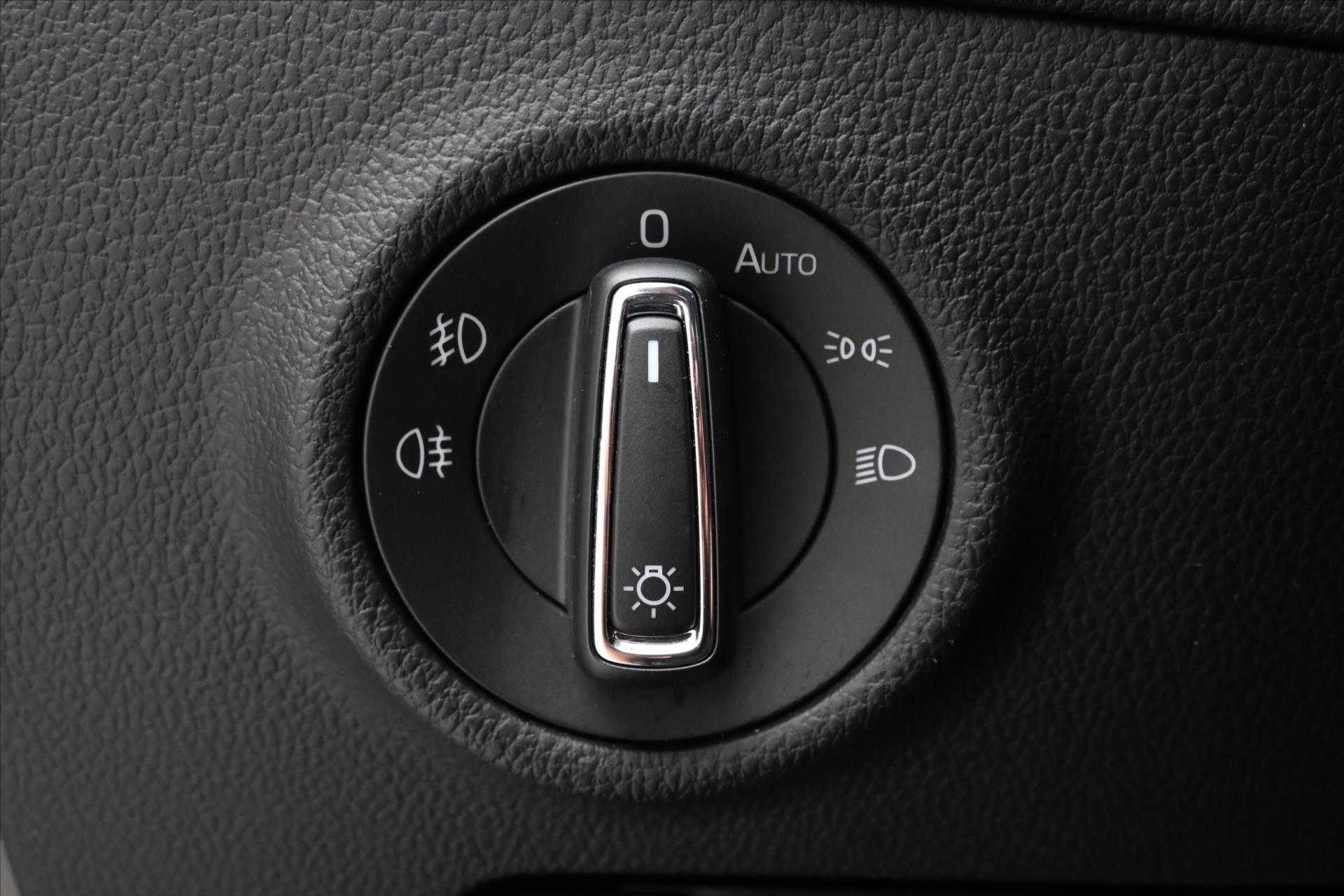 Hlavní fotografie vozu Škoda Superb 2,0 TDI 110kW Style DSG Záruka až 5 let (26)