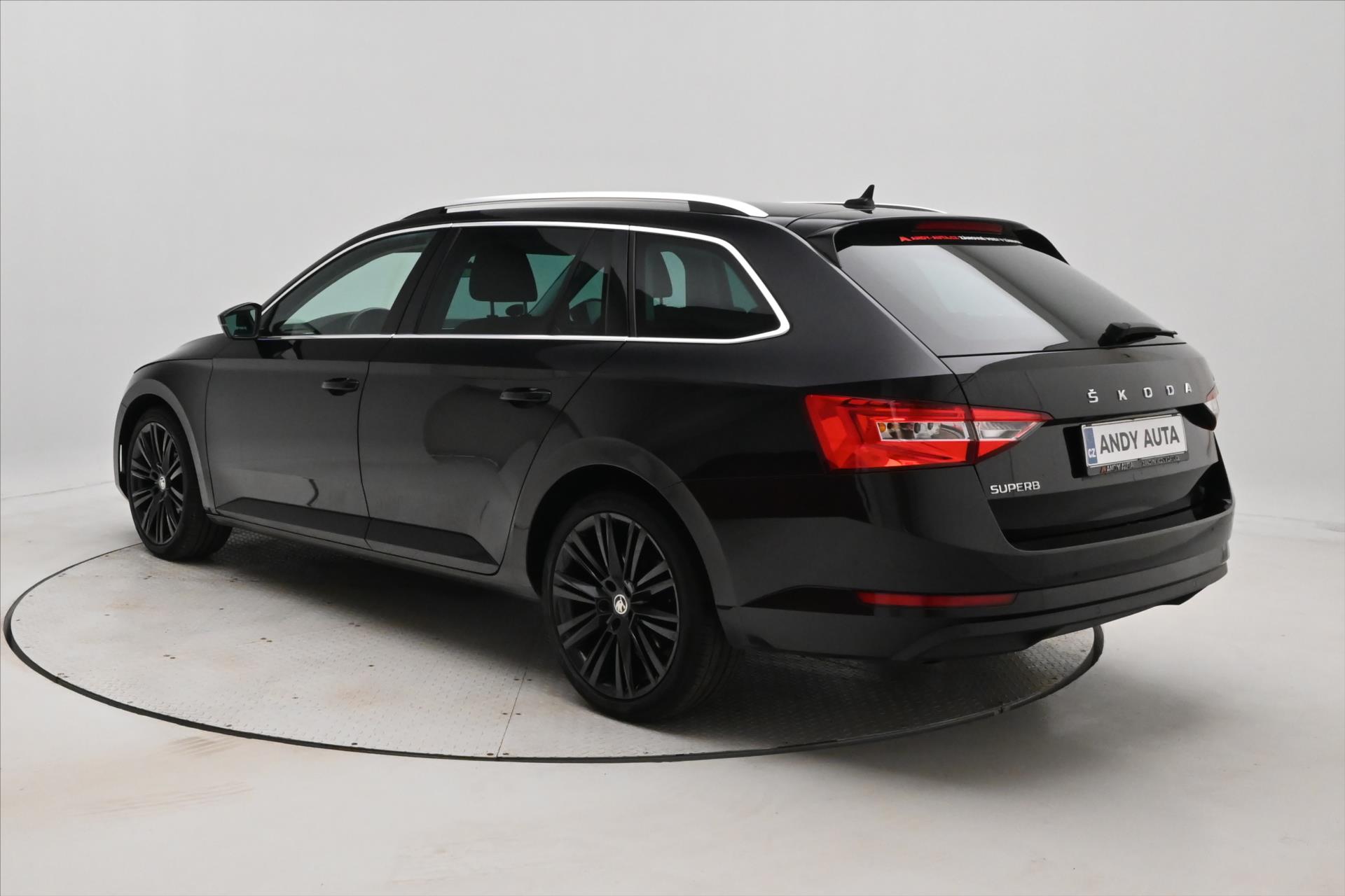 Hlavní fotografie vozu Škoda Superb 2,0 TDI 110kW Style DSG Záruka až 5 let (7)