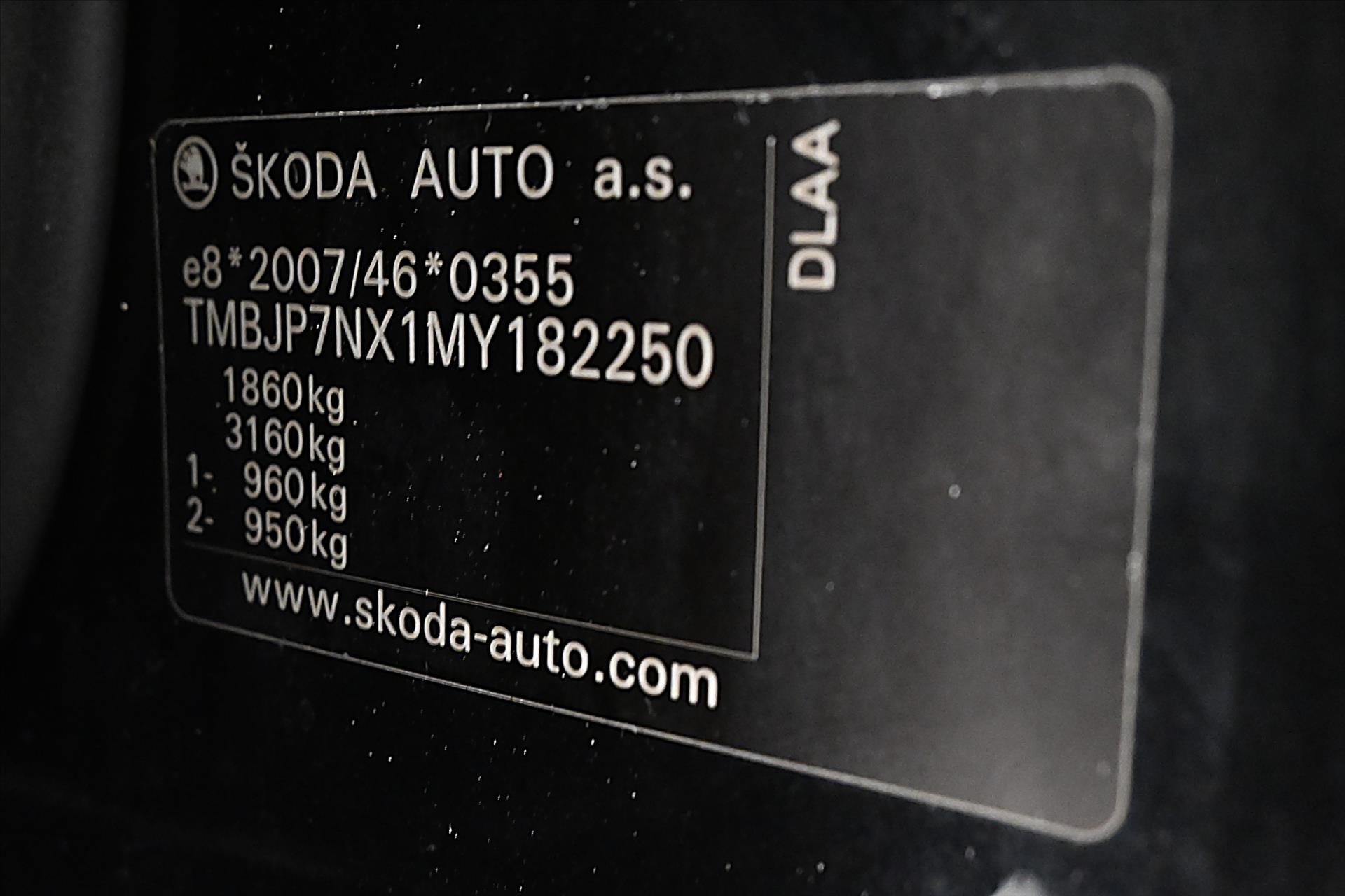 Hlavní fotografie vozu Škoda Octavia 1,0 TSI 81kW M-HEV DSG Záruka až 5 let (12)