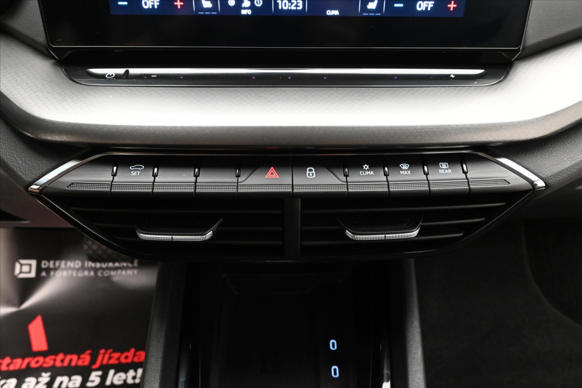 Hlavní fotografie vozu Škoda Octavia 1,0 TSI 81kW M-HEV DSG Záruka až 5 let (20)