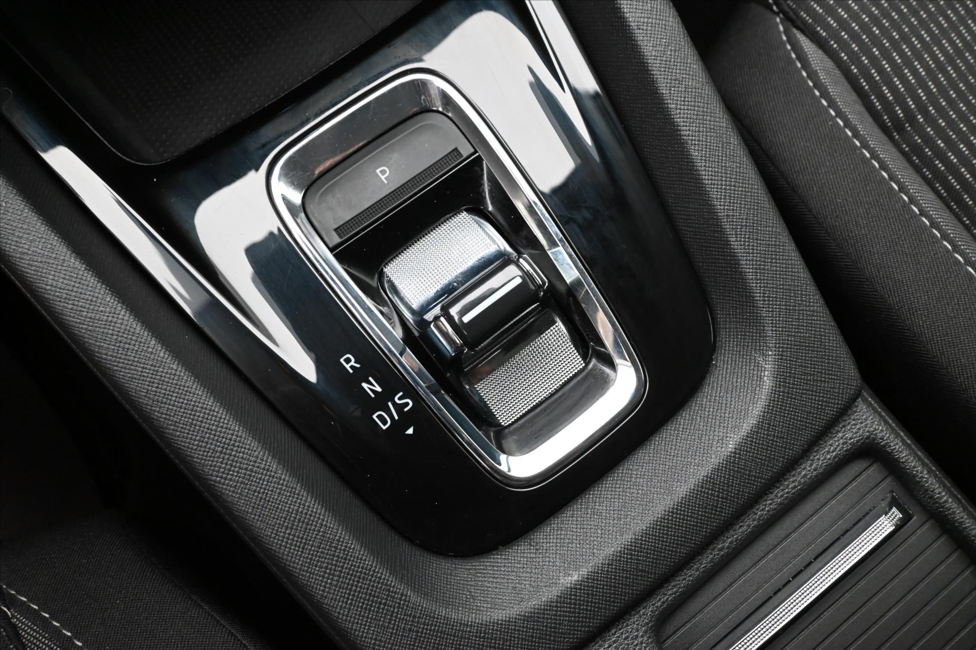 Hlavní fotografie vozu Škoda Octavia 1,0 TSI 81kW M-HEV DSG Záruka až 5 let (21)