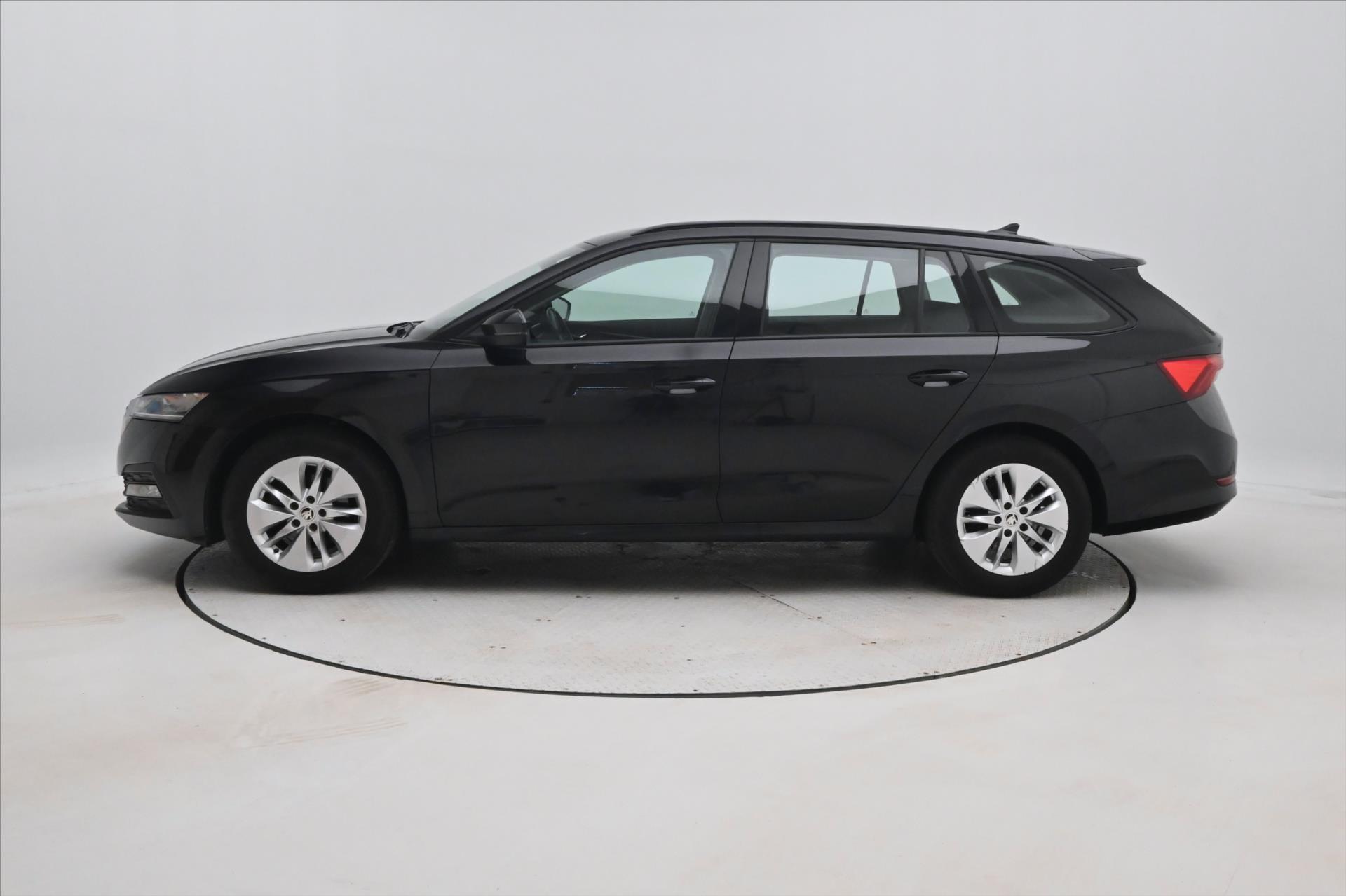 Hlavní fotografie vozu Škoda Octavia 1,0 TSI 81kW M-HEV DSG Záruka až 5 let (8)