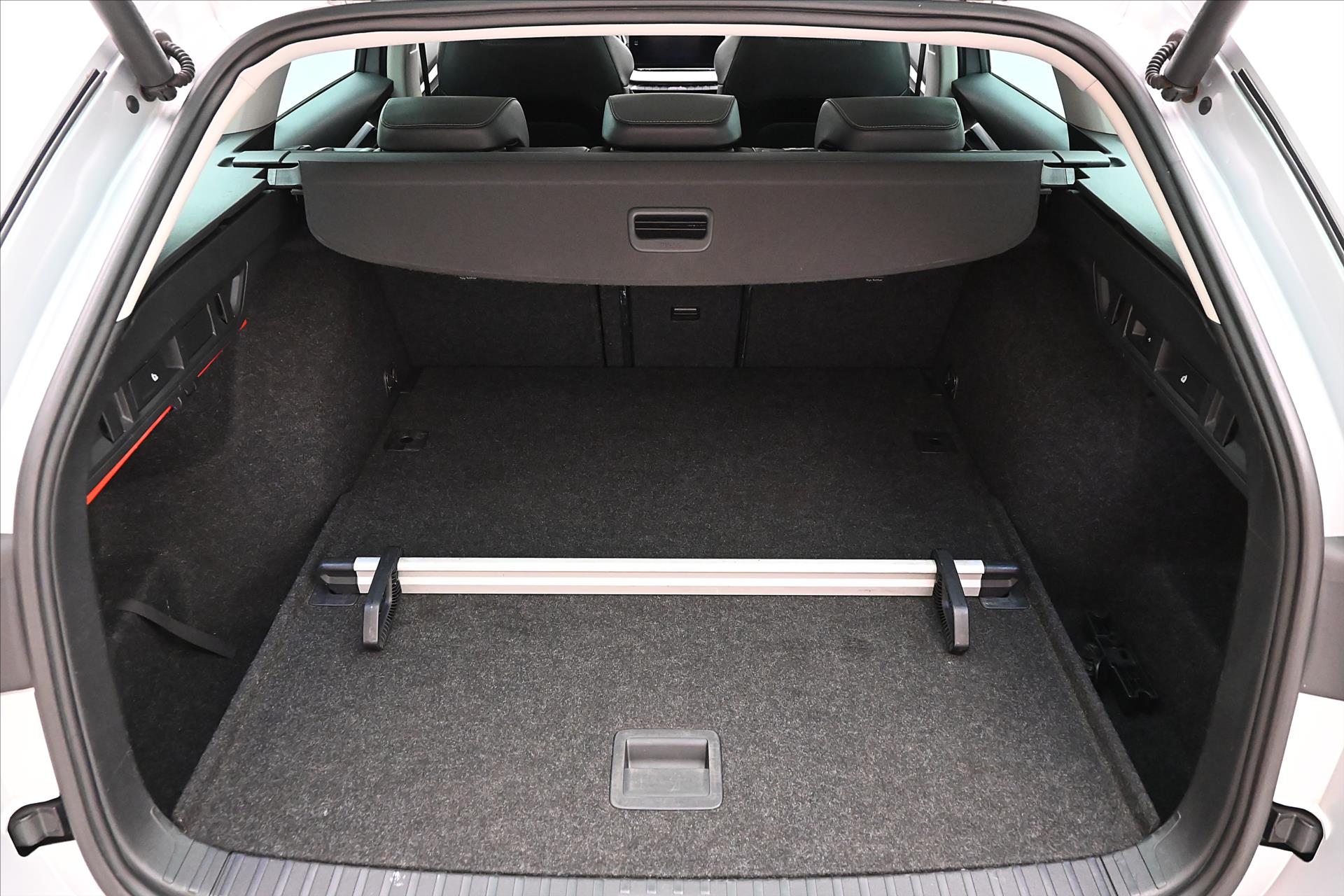 Hlavní fotografie vozu Škoda Octavia 1,5 TSI 110kW Style Manuál Záruka až 5 let (10)