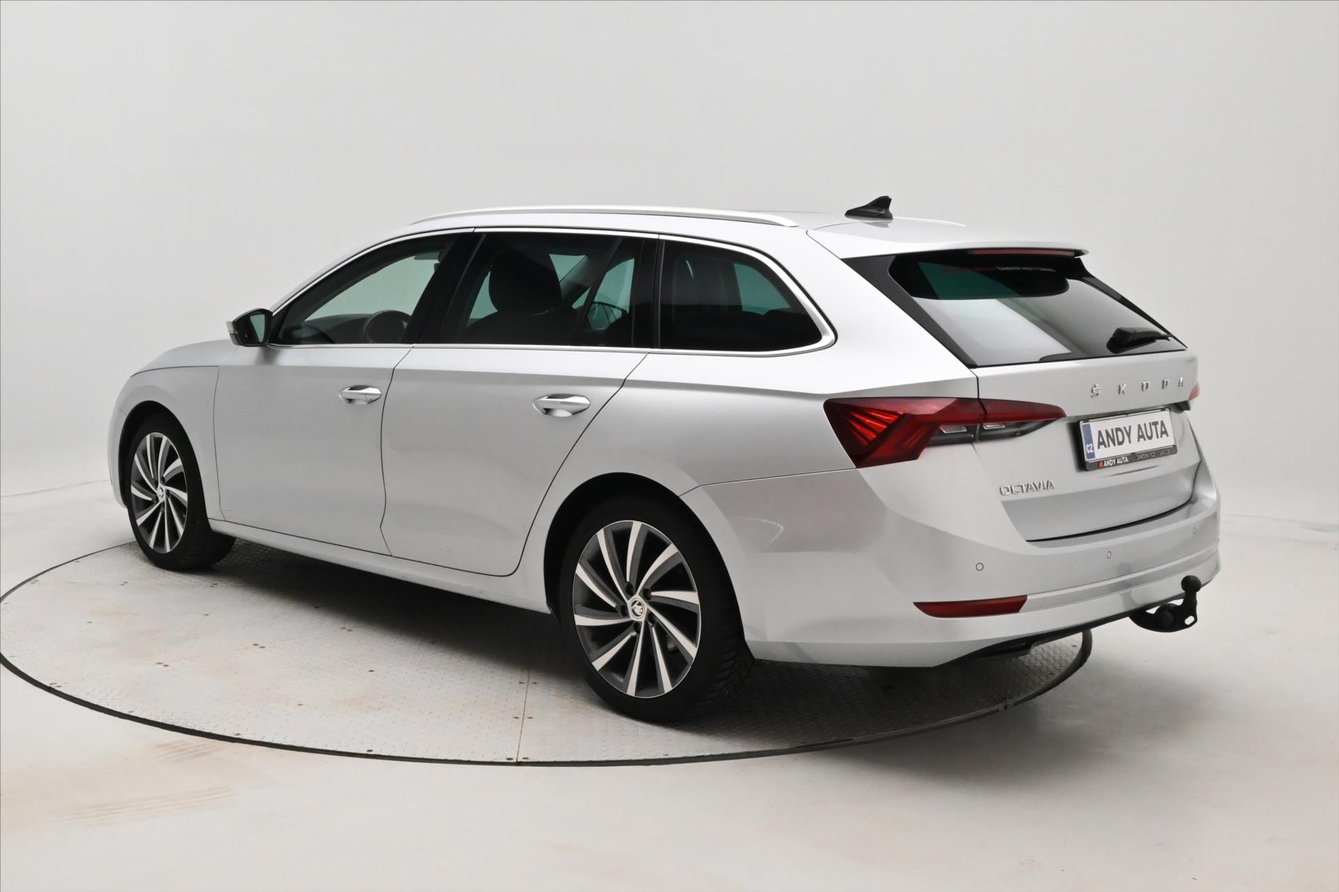 Hlavní fotografie vozu Škoda Octavia 1,5 TSI 110kW Style Manuál Záruka až 5 let (7)