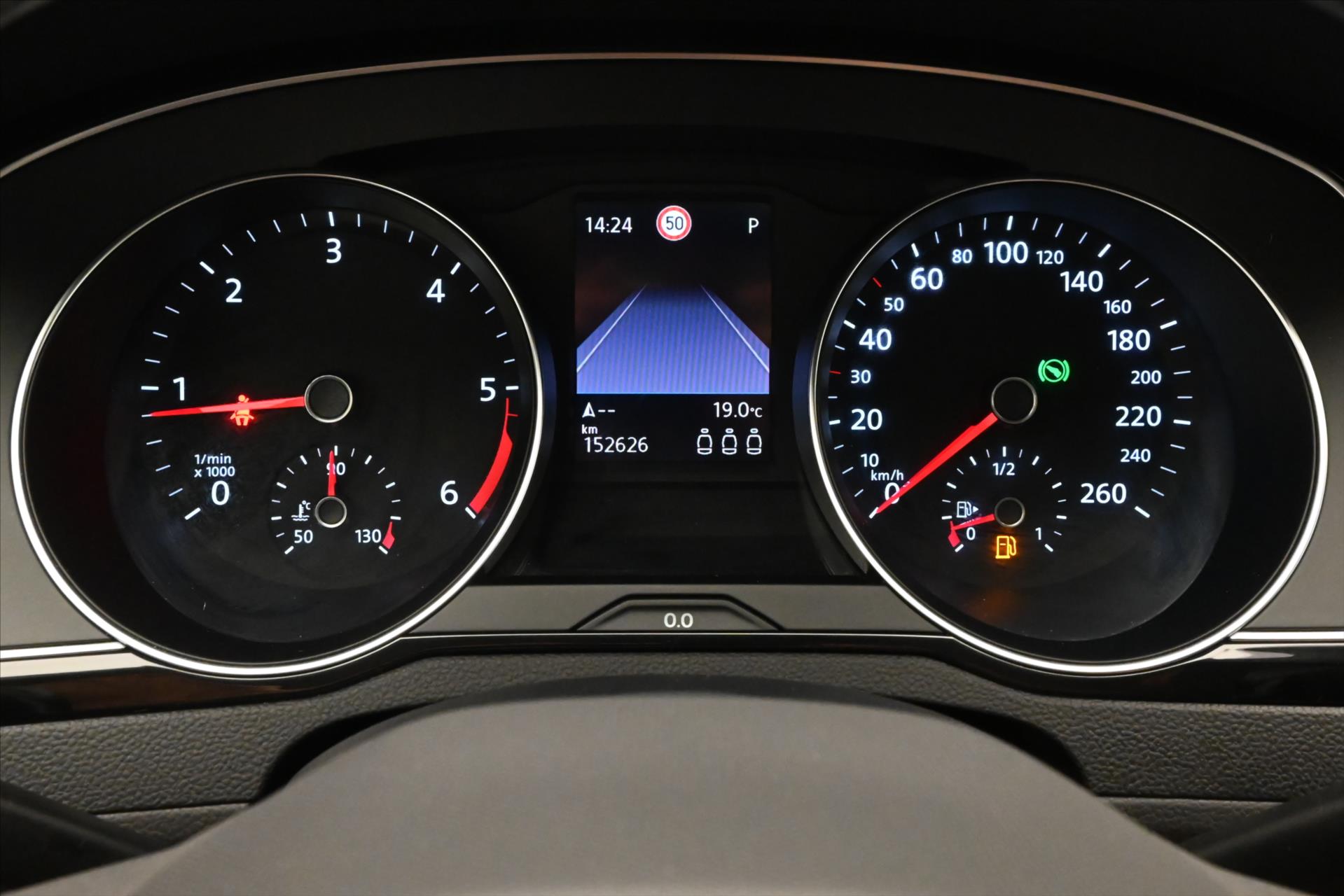 Main photo of the car Volkswagen Passat 2.0 TDI 147kW DSG Business Warranty up to 5 years (17)