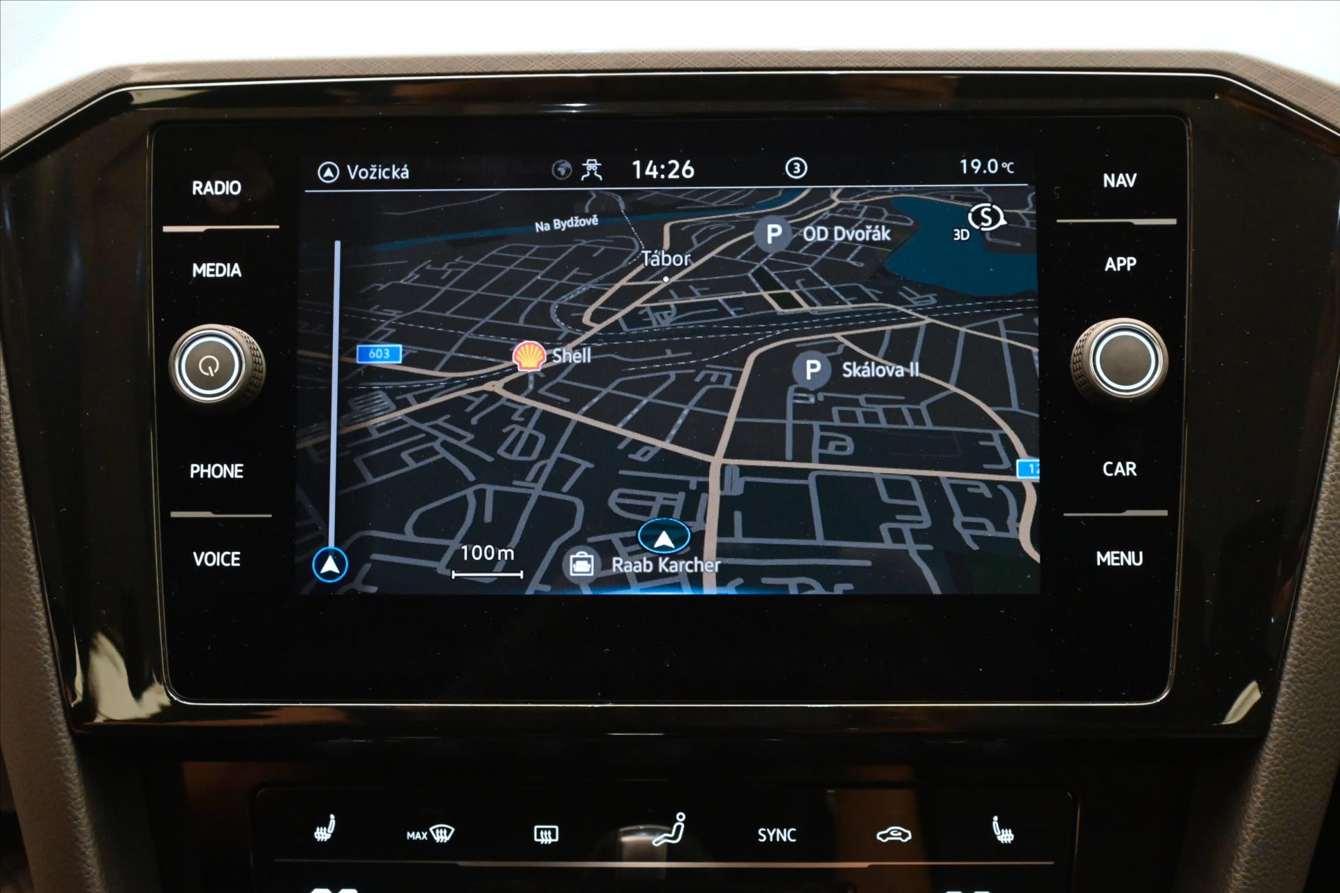 Main photo of the car Volkswagen Passat 2.0 TDI 147kW DSG Business Warranty up to 5 years (20)