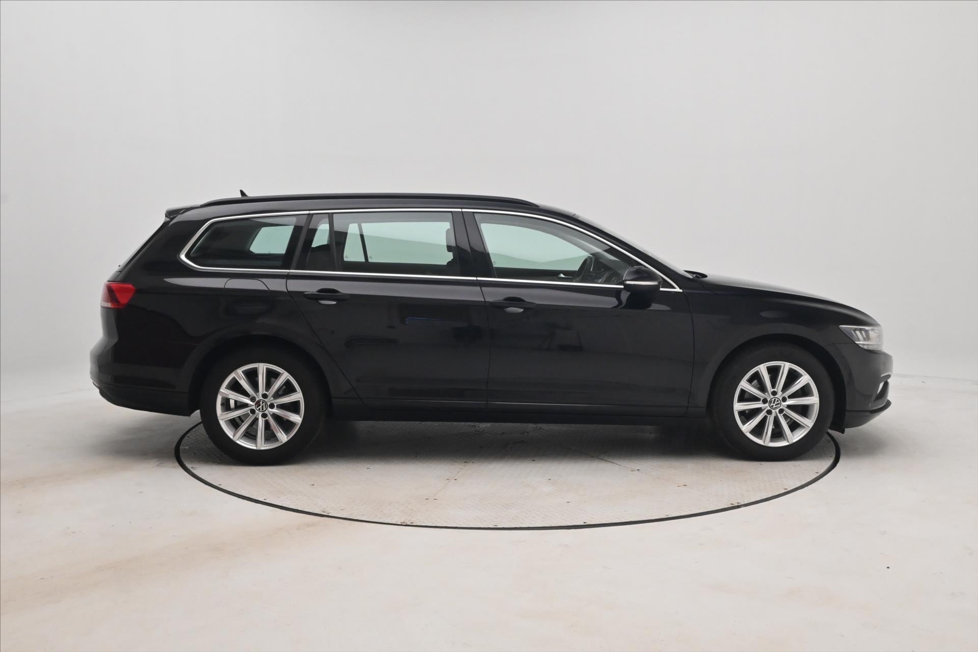 Main photo of the car Volkswagen Passat 2.0 TDI 147kW DSG Business Warranty up to 5 years (5)