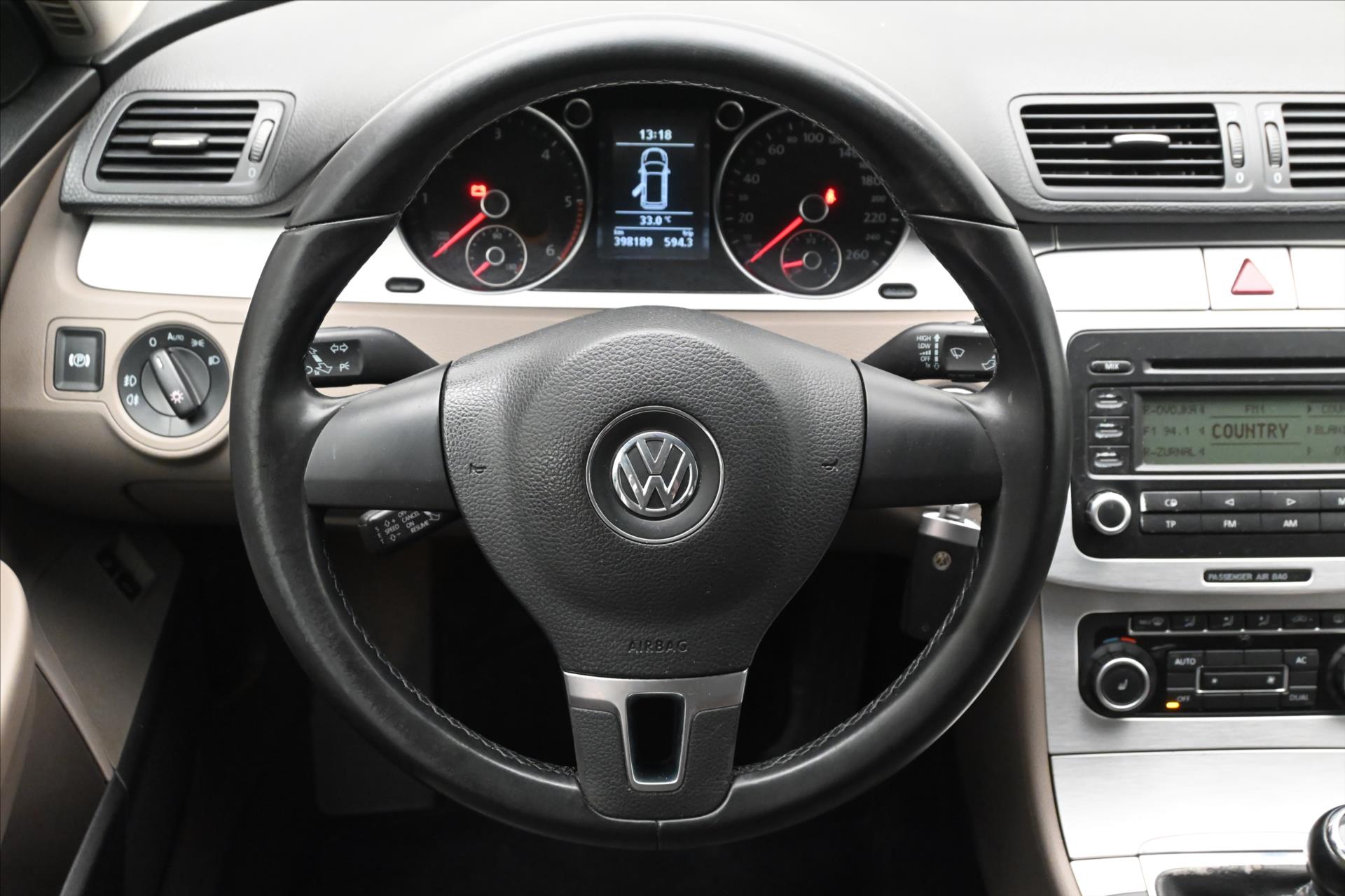 Hlavní fotografie vozu Volkswagen Passat 2,0 103kW NOVÁ STK 4/28 (18)