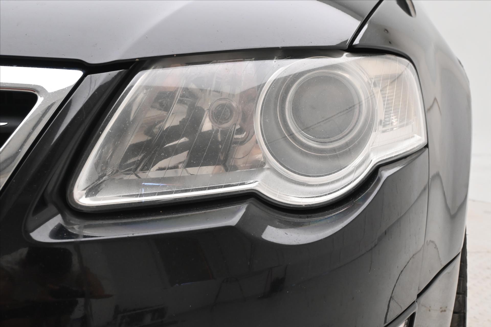 Hlavní fotografie vozu Volkswagen Passat 2,0 103kW NOVÁ STK 4/28 (27)
