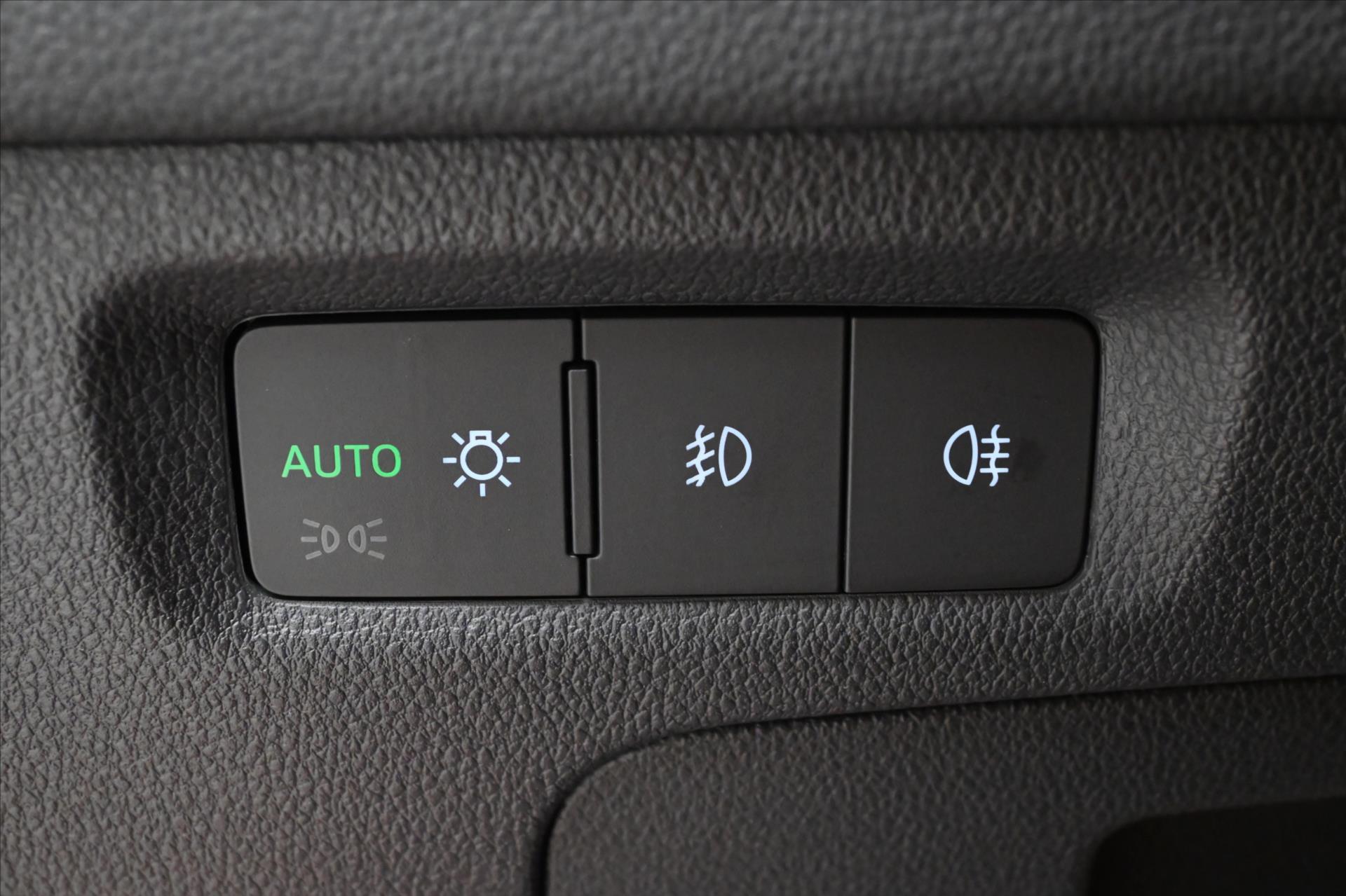 Main photo of the car Skoda Octavia 2.0 TDI 110 kW TOUR Warranty up to 5 years (27)