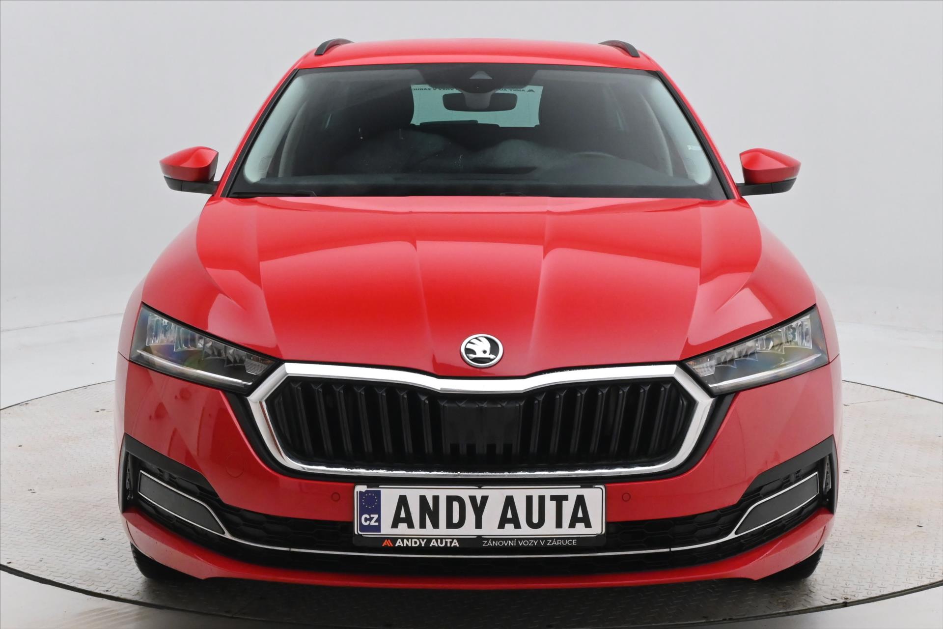 Hlavní fotografie vozu Škoda Octavia 2,0 110kW DSG Ambition Záruka až 5 let (3)