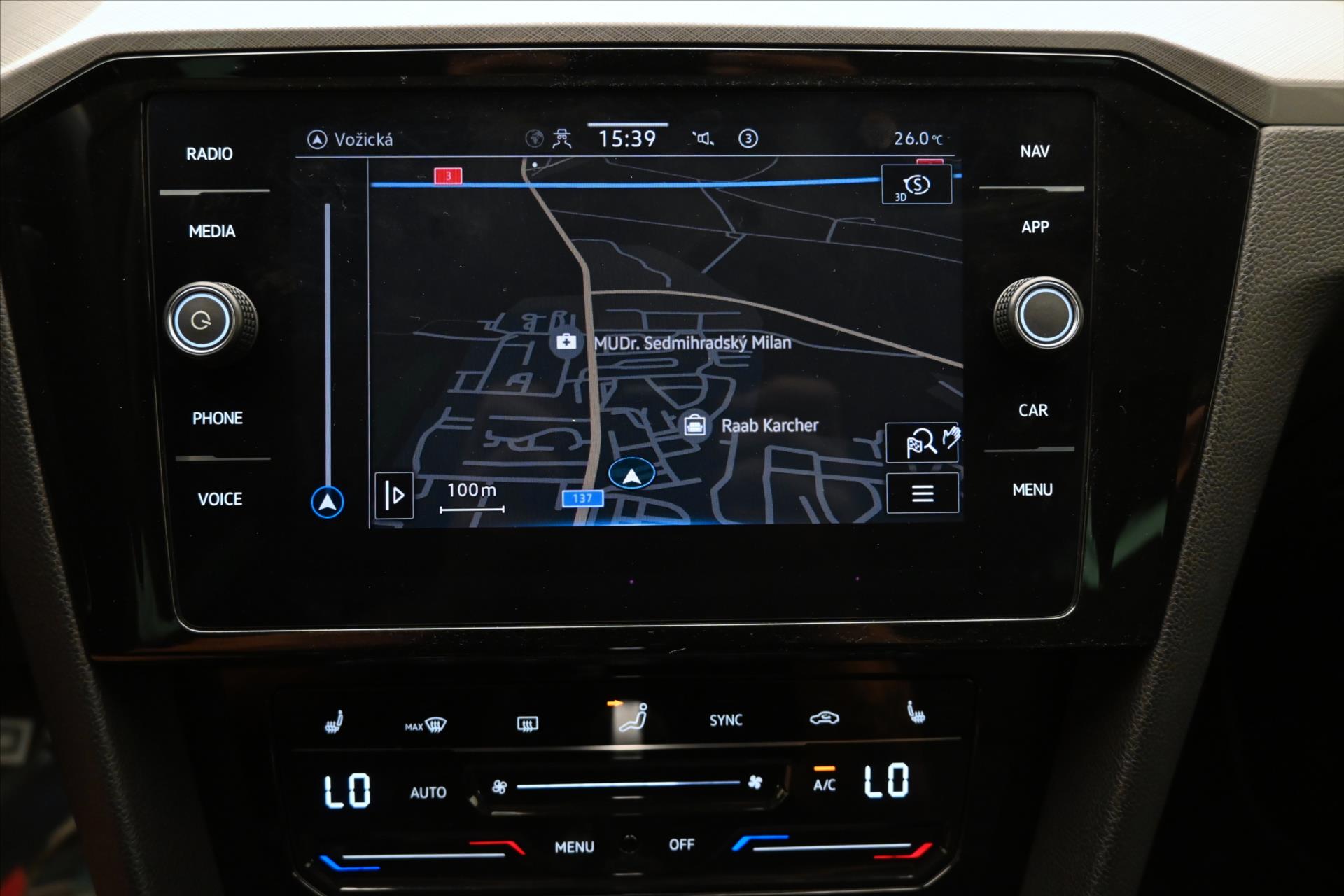 Main photo of the car Volkswagen Passat 2.0 TDI 110kW DSG Business Warranty up to 5 years (20)