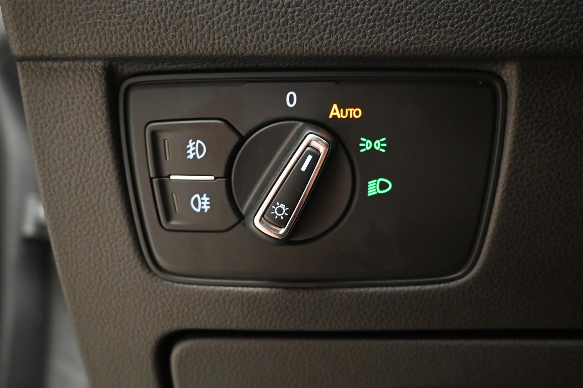 Main photo of the car Volkswagen Passat 2.0 TDI 110kW DSG Business Warranty up to 5 years (27)