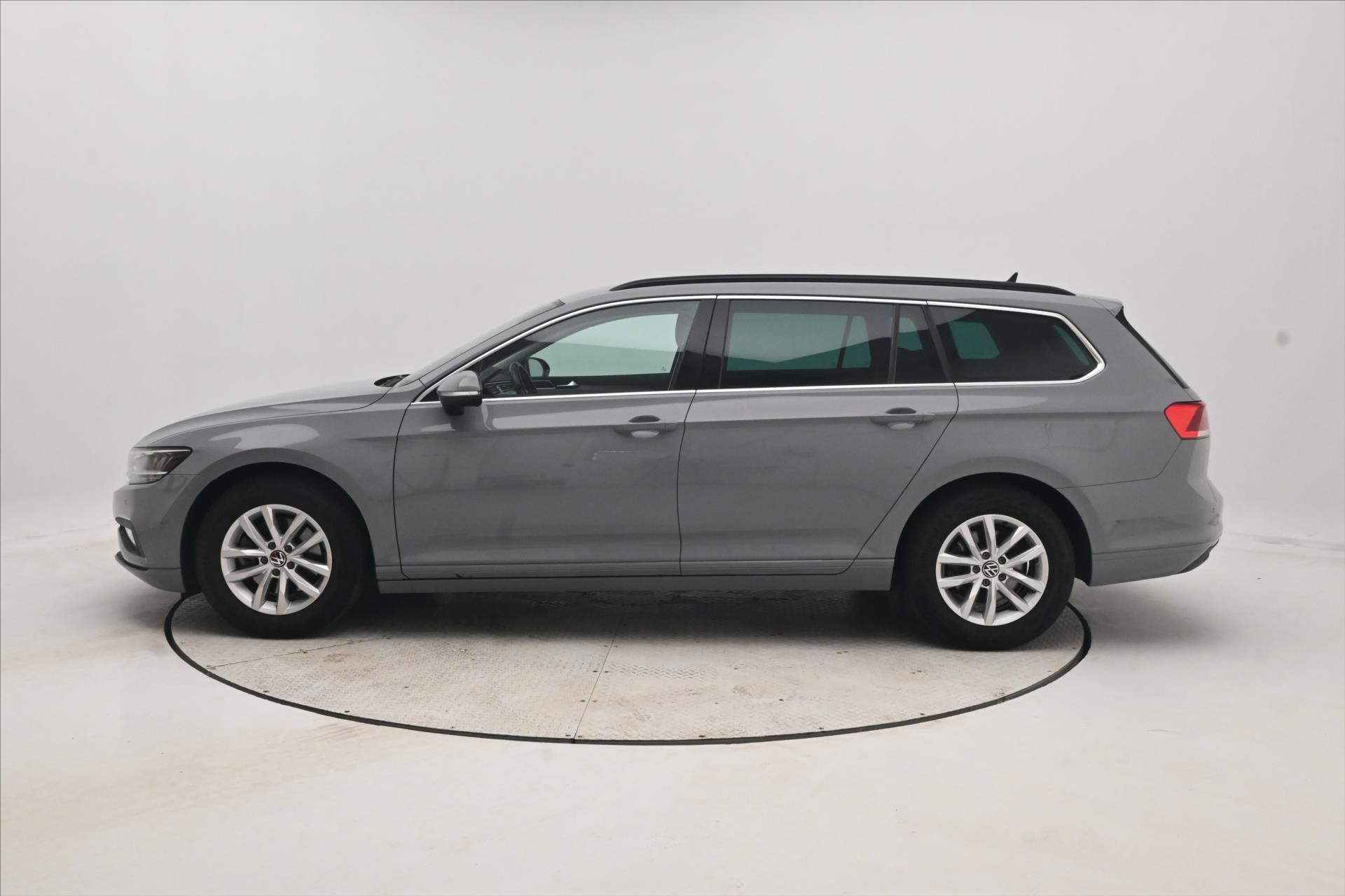 Main photo of the car Volkswagen Passat 2.0 TDI 110kW DSG Business Warranty up to 5 years (8)