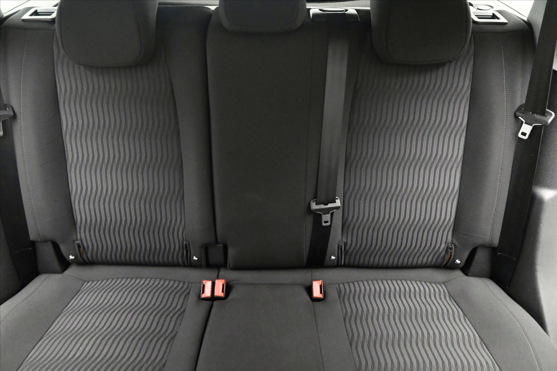 Hlavní fotografie vozu Peugeot 308 1,6 BlueHDi 73kW tažné Záruka až 5 let (26)