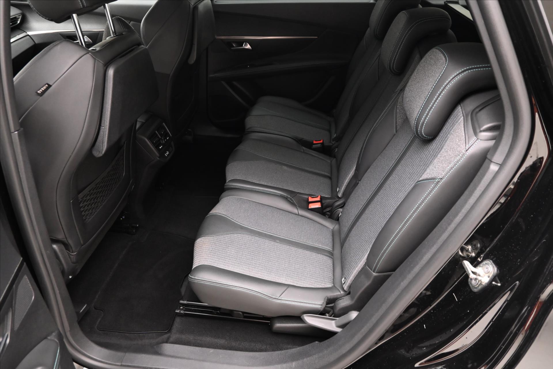 Main photo of the car Peugeot 5008 1.5 96kW BlueHDi 7 seats Warranty up to 5 years (13)