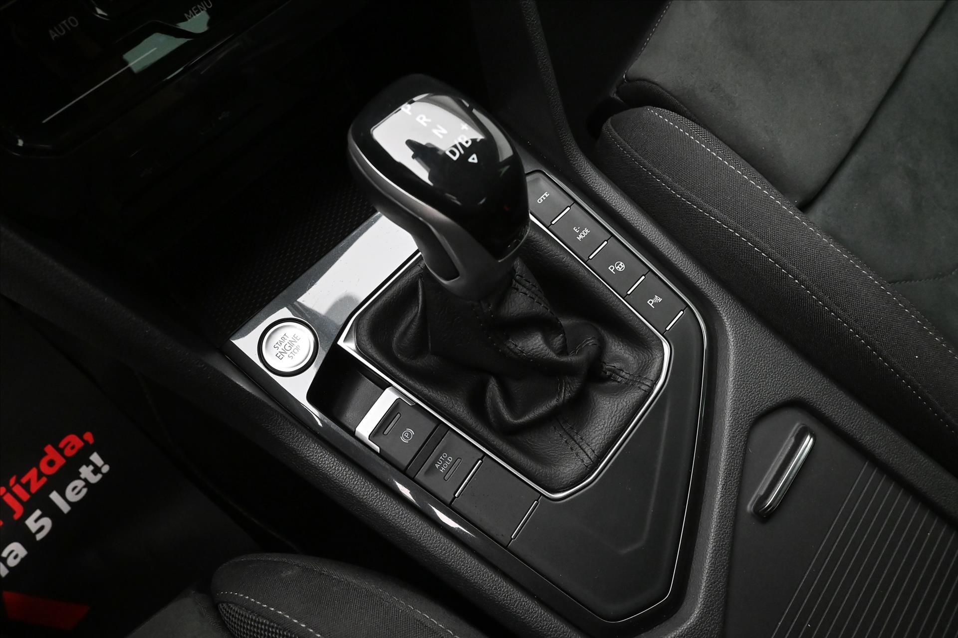 Hlavní fotografie vozu Volkswagen Tiguan 1,4 TSI eHybrid 110kW DSG Záruka až 5 let (23)