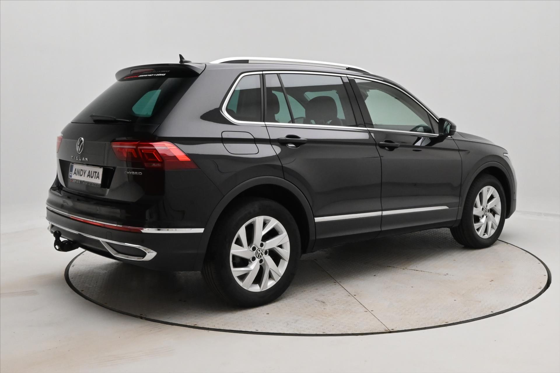 Hlavní fotografie vozu Volkswagen Tiguan 1,4 TSI eHybrid 110kW DSG Záruka až 5 let (5)