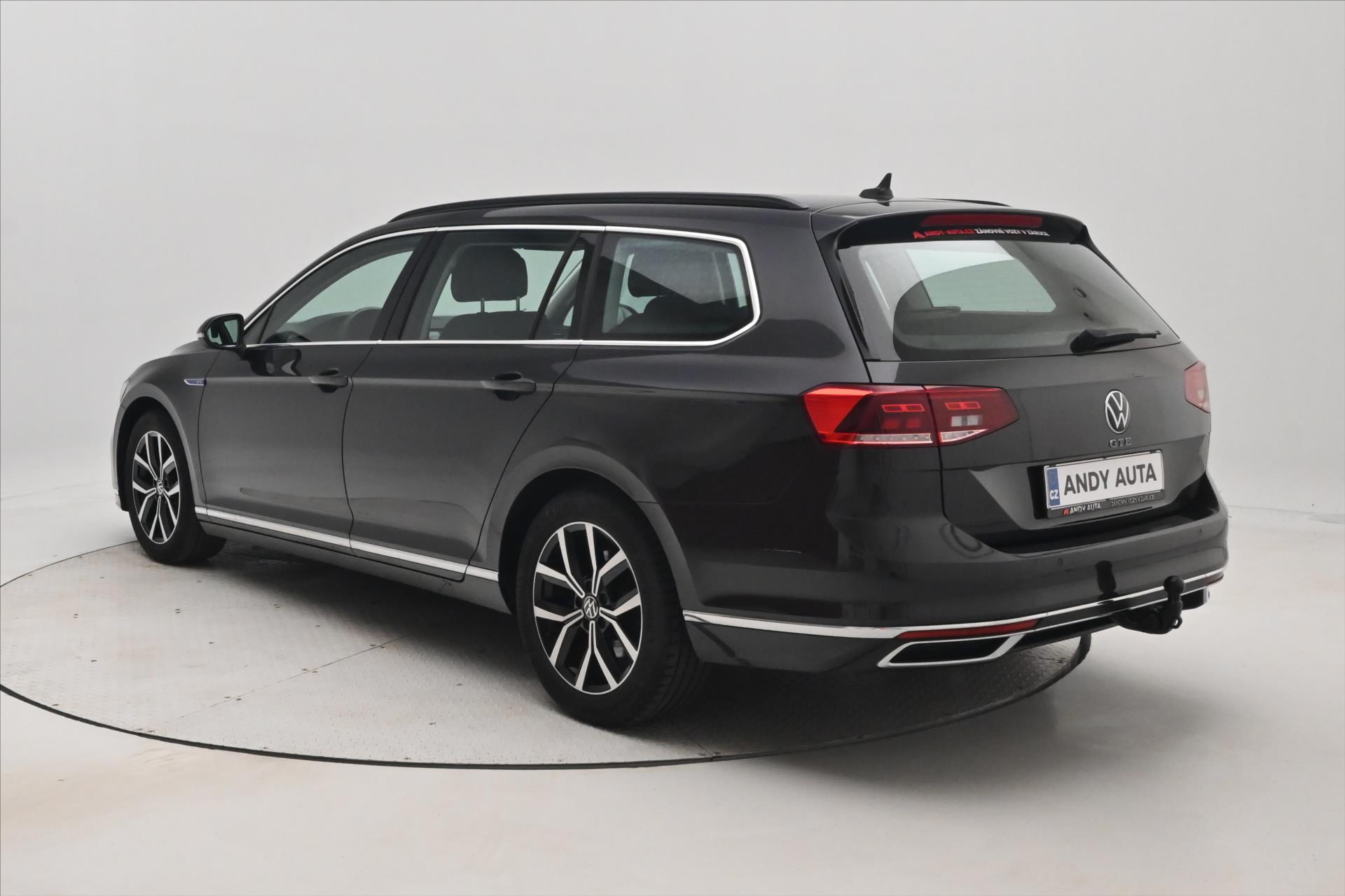 Hlavní fotografie vozu Volkswagen Passat 1,4 GTE 160 kW DSG Business Záruka až 5 let (7)