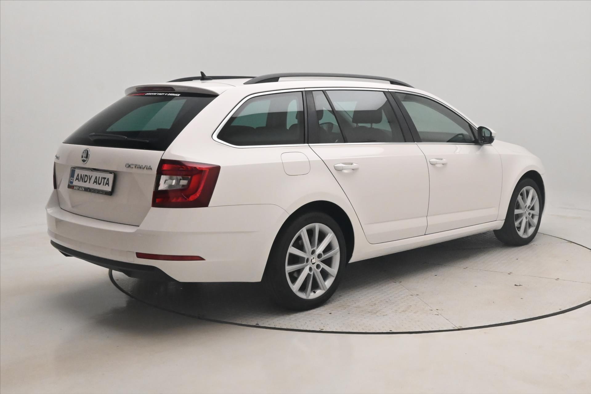 Hlavní fotografie vozu Škoda Octavia 1,5 TSI 110kW Style Záruka až 5 let (5)