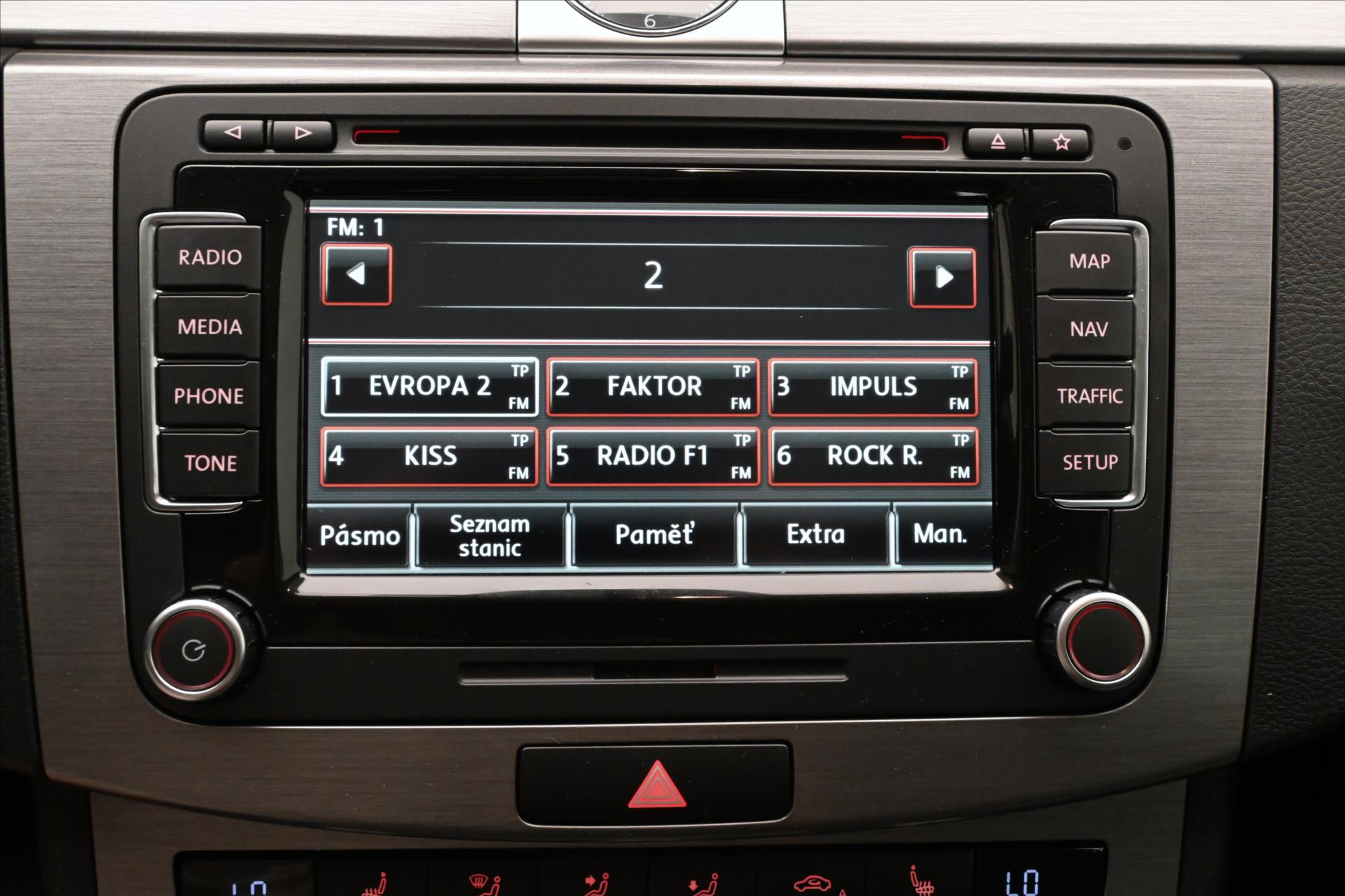 Main photo of the car Volkswagen Passat 2.0 TDI 103 kW Business Edition Panorama Warranty (20)