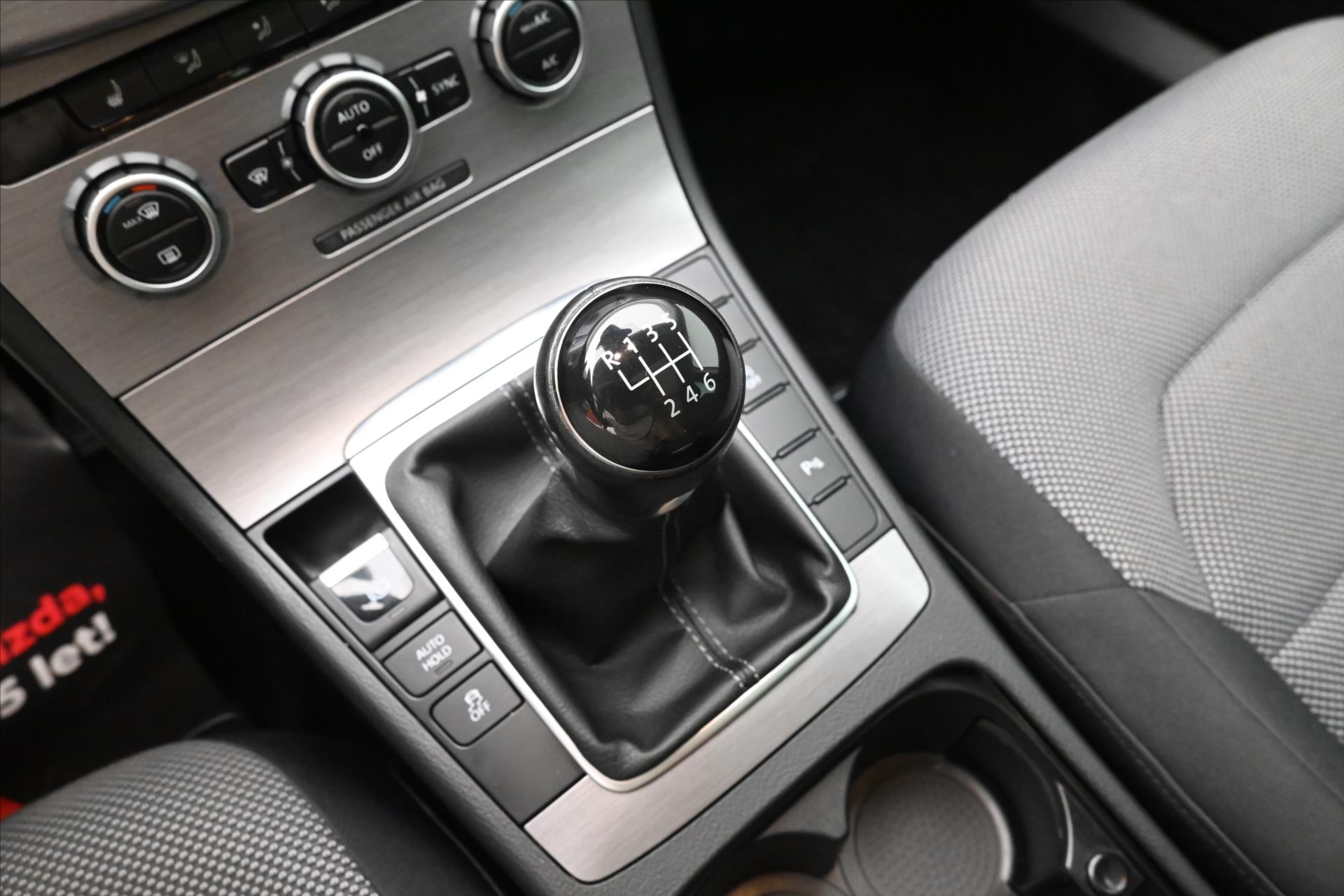 Main photo of the car Volkswagen Passat 2.0 TDI 103 kW Business Edition Panorama Warranty (22)