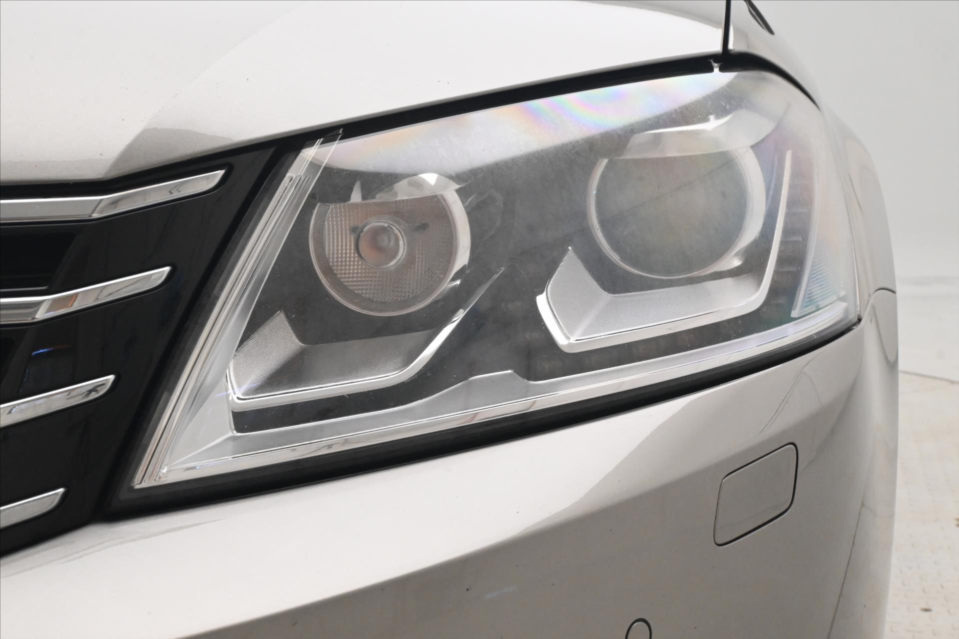 Main photo of the car Volkswagen Passat 2.0 TDI 103 kW Business Edition Panorama Warranty (29)