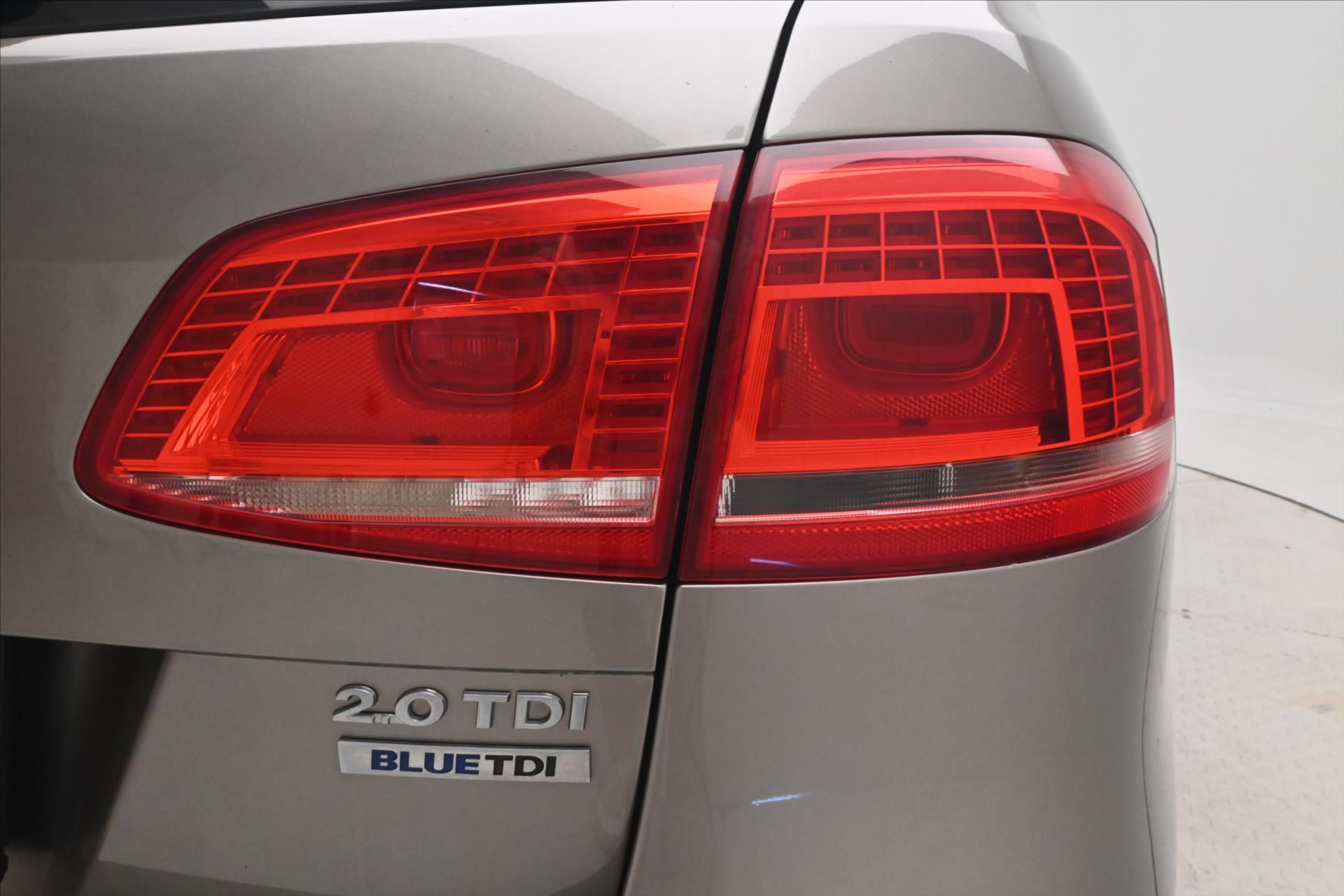 Main photo of the car Volkswagen Passat 2.0 TDI 103 kW Business Edition Panorama Warranty (30)