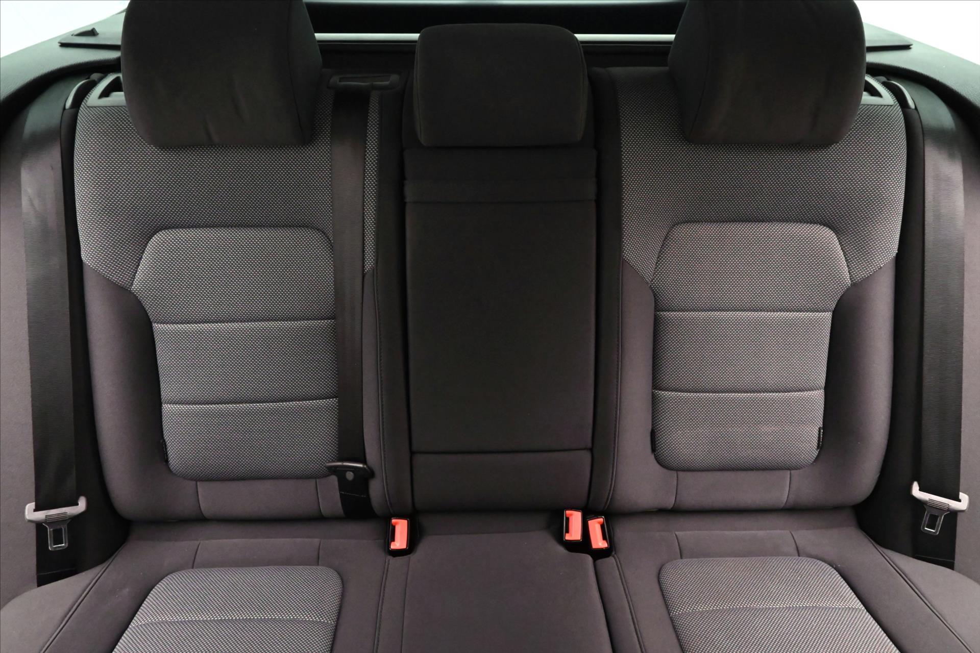 Main photo of the car Volkswagen Passat 2.0 TDI 103kW Business Edition Panorama Warranty (27)