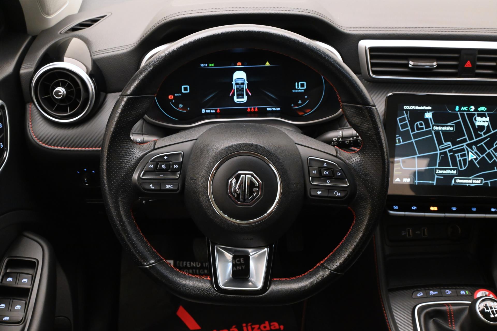 Hlavní fotografie vozu MG ZS 1,0 TGI 82 kW Elegance Záruka až 5 let (18)
