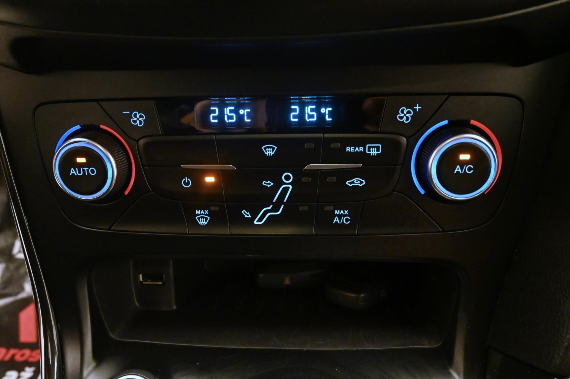 Hlavní fotografie vozu Ford Focus 1,5 TDCi 88 kW (20)
