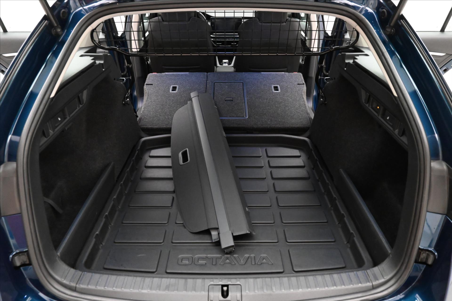 Main photo of the car Skoda Octavia 2.0 TDI 110kW DSG Style Warranty up to 5 years (12)
