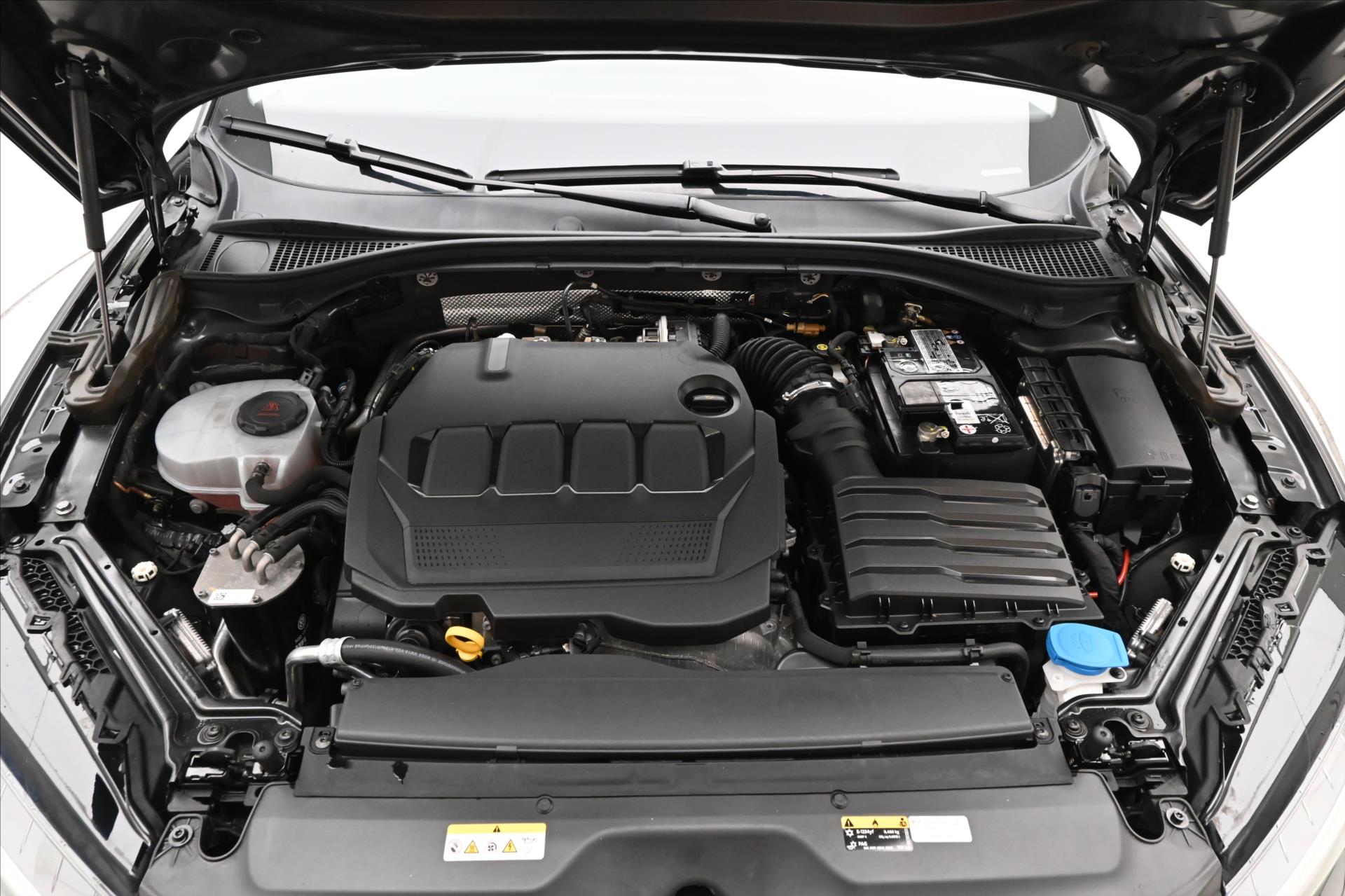 Hlavní fotografie vozu Škoda Superb 2,0 TDI 110 KW DSG STYLE Záruka až 5 let (9)