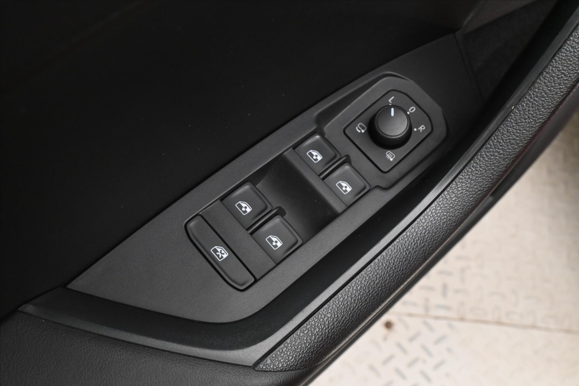 Hlavní fotografie vozu Škoda Kodiaq 1,5 TSI 110 kW TAŽNÉ NAVI Záruka až 5 let (25)