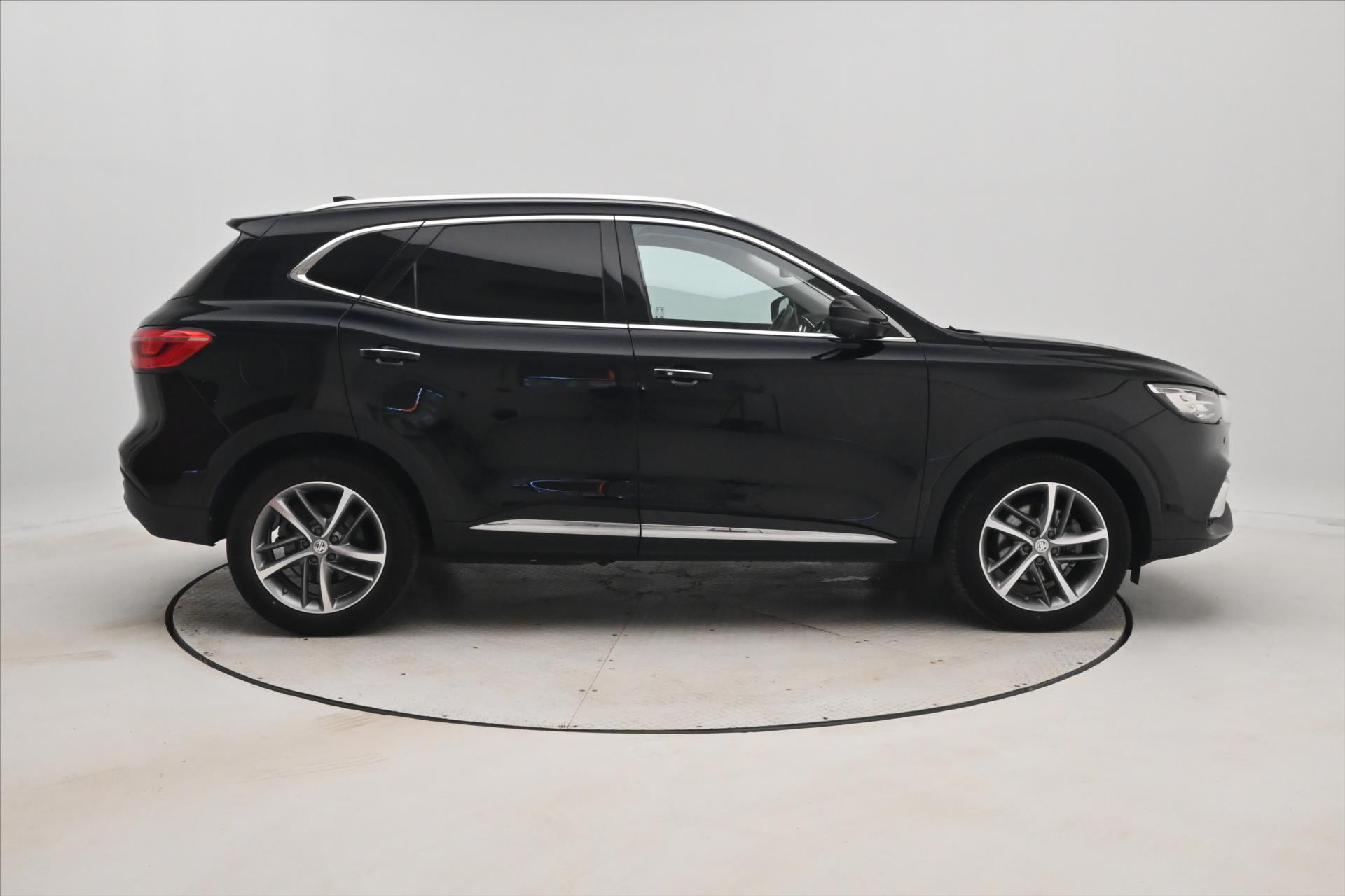 Hlavní fotografie vozu MG eHS 1,5 TGI PHEV 119kW AT Luxury Záruka až 5 let (4)