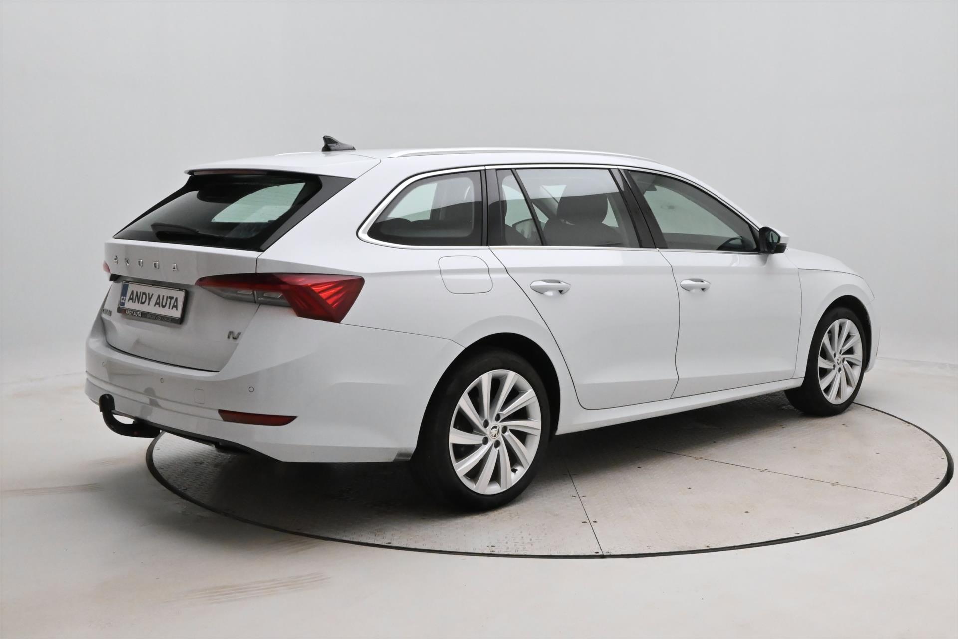 Main photo of the car Skoda Octavia 1.4 iV TSI 110kW Style SoH 92% Warranty up to 5 years (5)