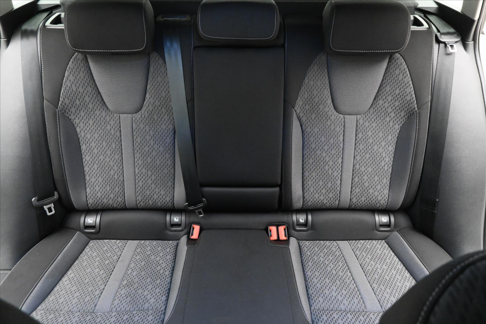 Hlavní fotografie vozu Škoda Octavia 1,4 iV TSI 110kW Style Záruka až 5 let (28)