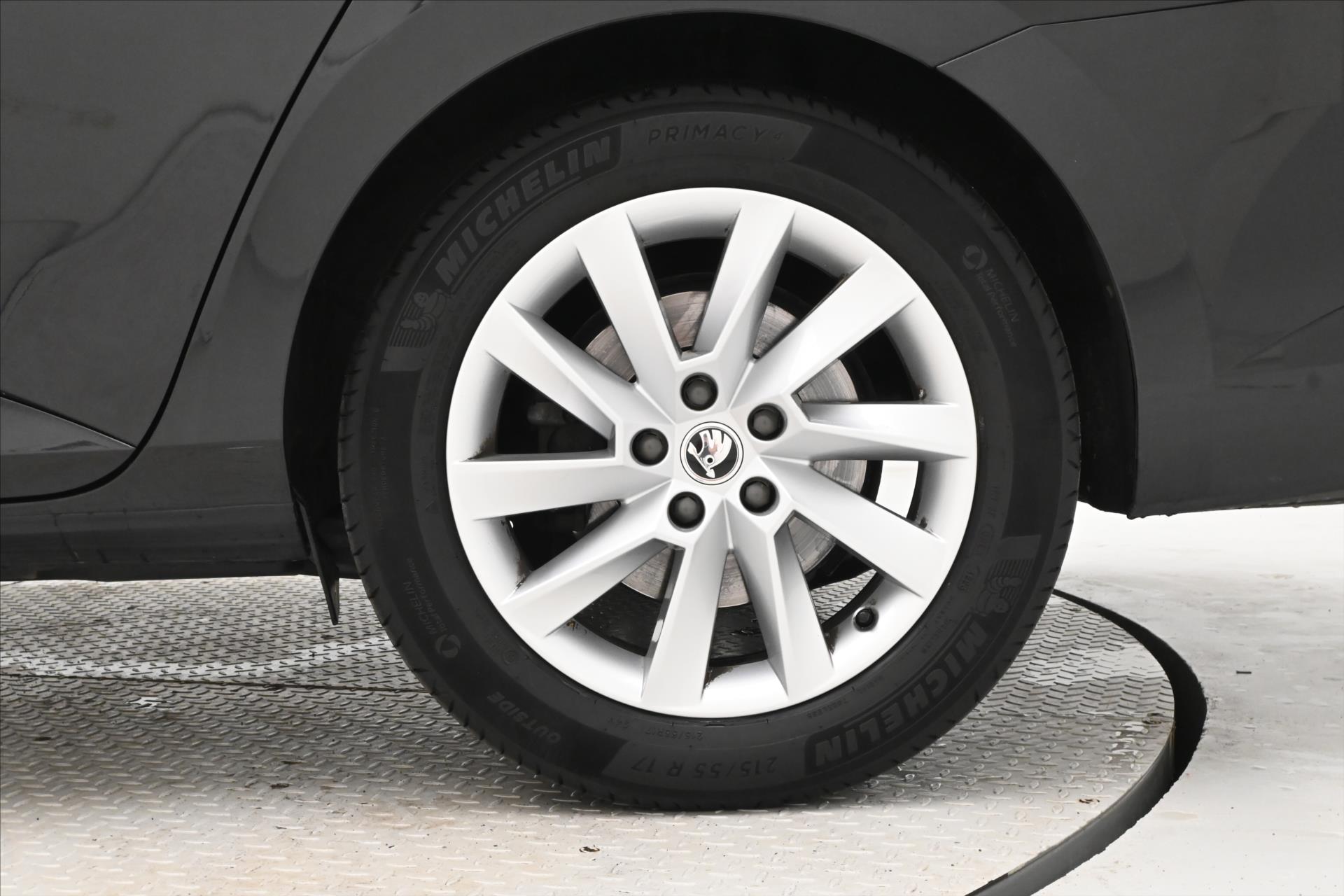 Main photo of the car Skoda Superb 2.0 TDI 110 kW DSG Style Warranty up to 5 years (32)