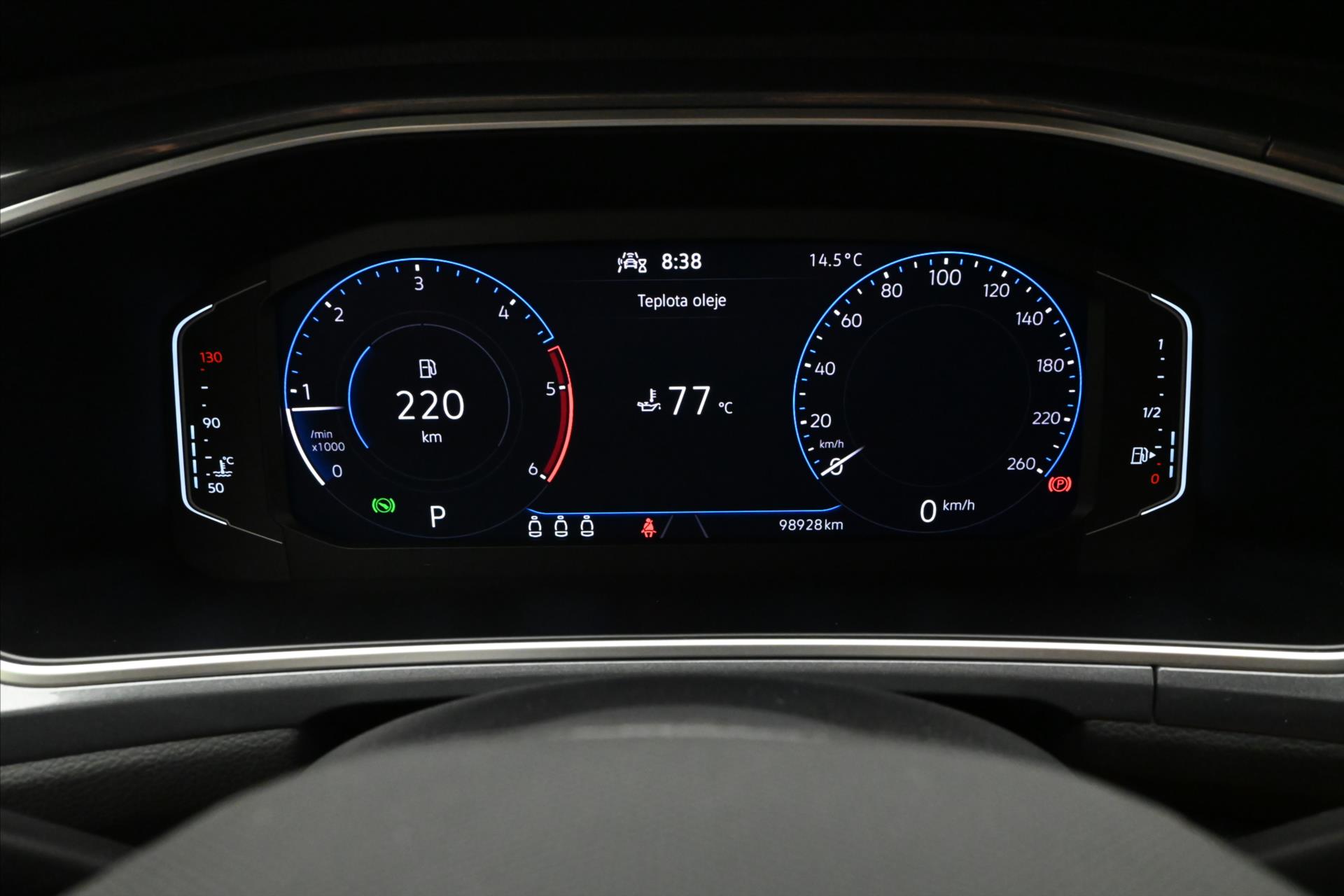 Hlavní fotografie vozu Volkswagen T-Roc 2,0 TDI 110kW DSG Style Plus Záruka až 5 let (17)