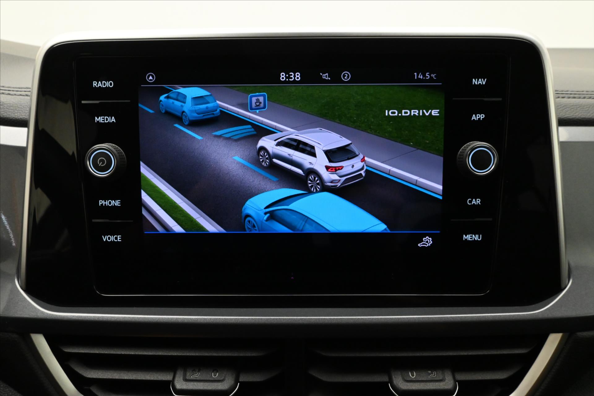 Hlavní fotografie vozu Volkswagen T-Roc 2,0 TDI 110kW DSG Style Plus Záruka až 5 let (20)