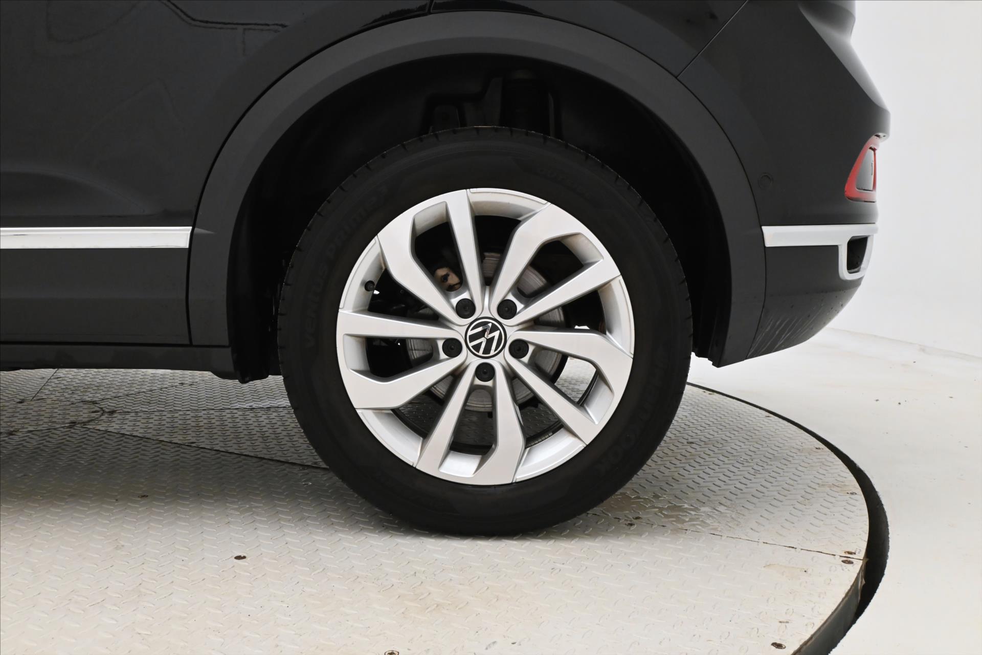 Hlavní fotografie vozu Volkswagen T-Roc 2,0 TDI 110kW DSG Style Plus Záruka až 5 let (32)
