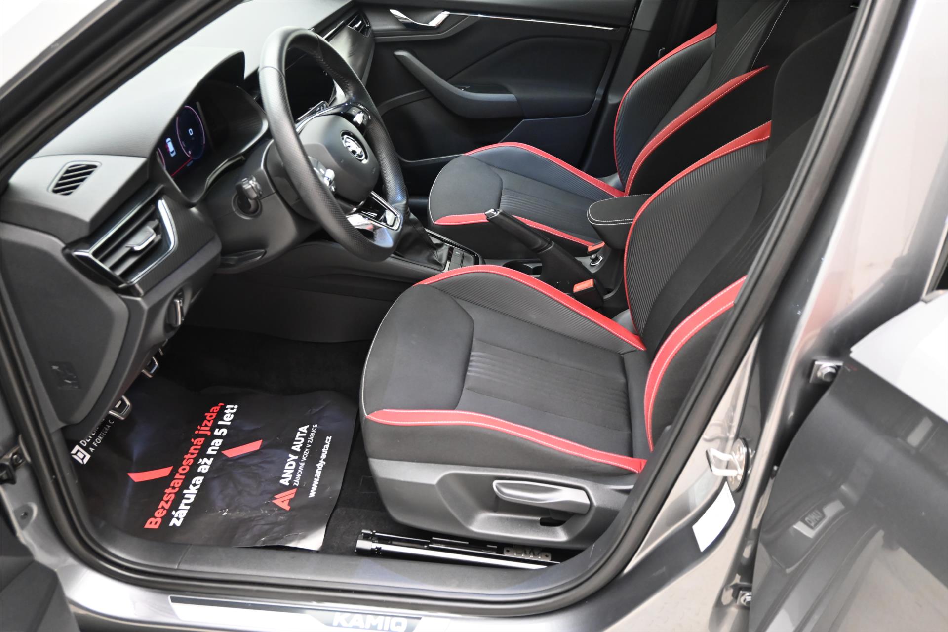 Hlavní fotografie vozu Škoda Kamiq 1,0 TSI 81 kW MONTE CARLO Záruka až 5 let (13)