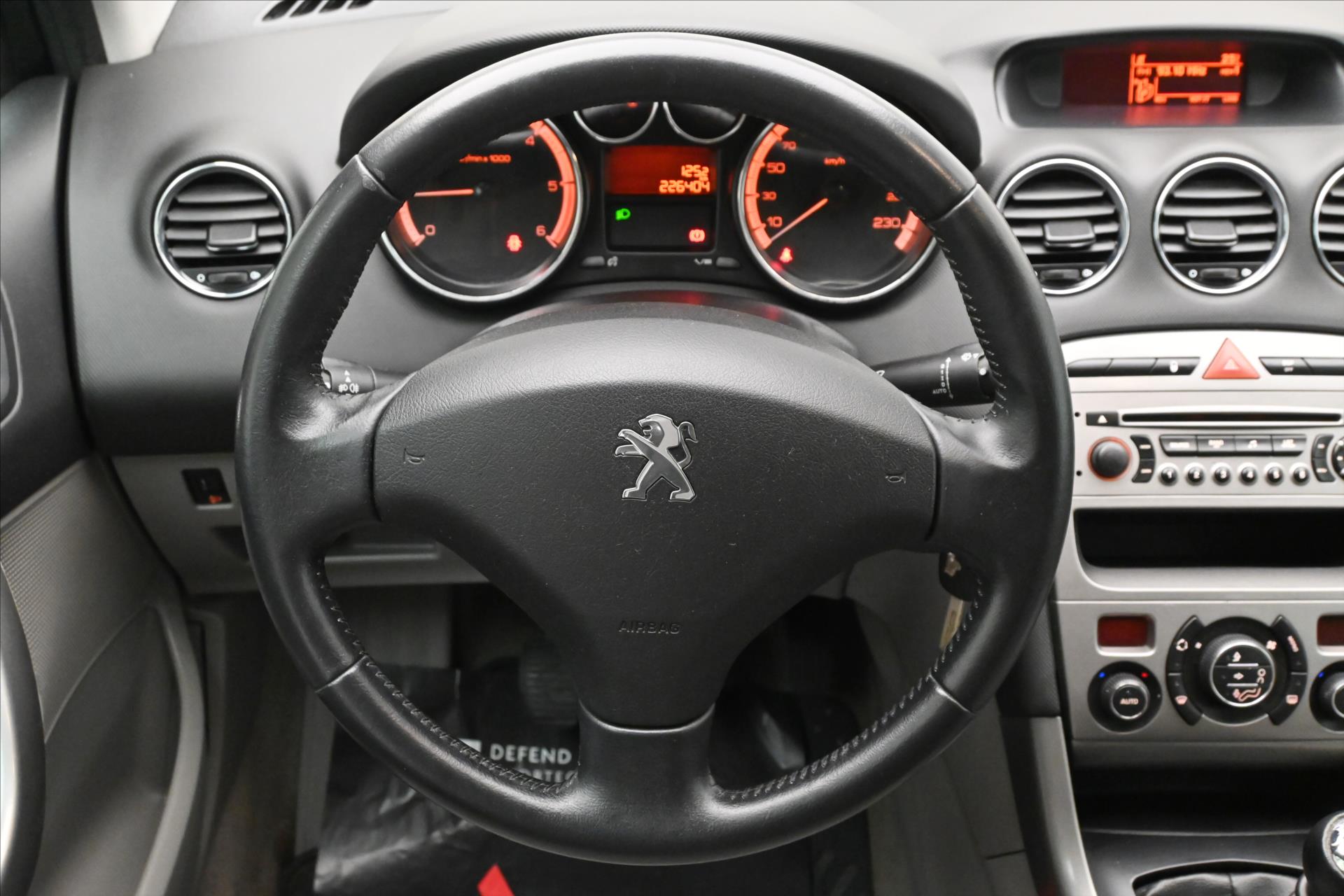 Hlavní fotografie vozu Peugeot 308 1,6 SW HDI 82 kW Panorama (18)