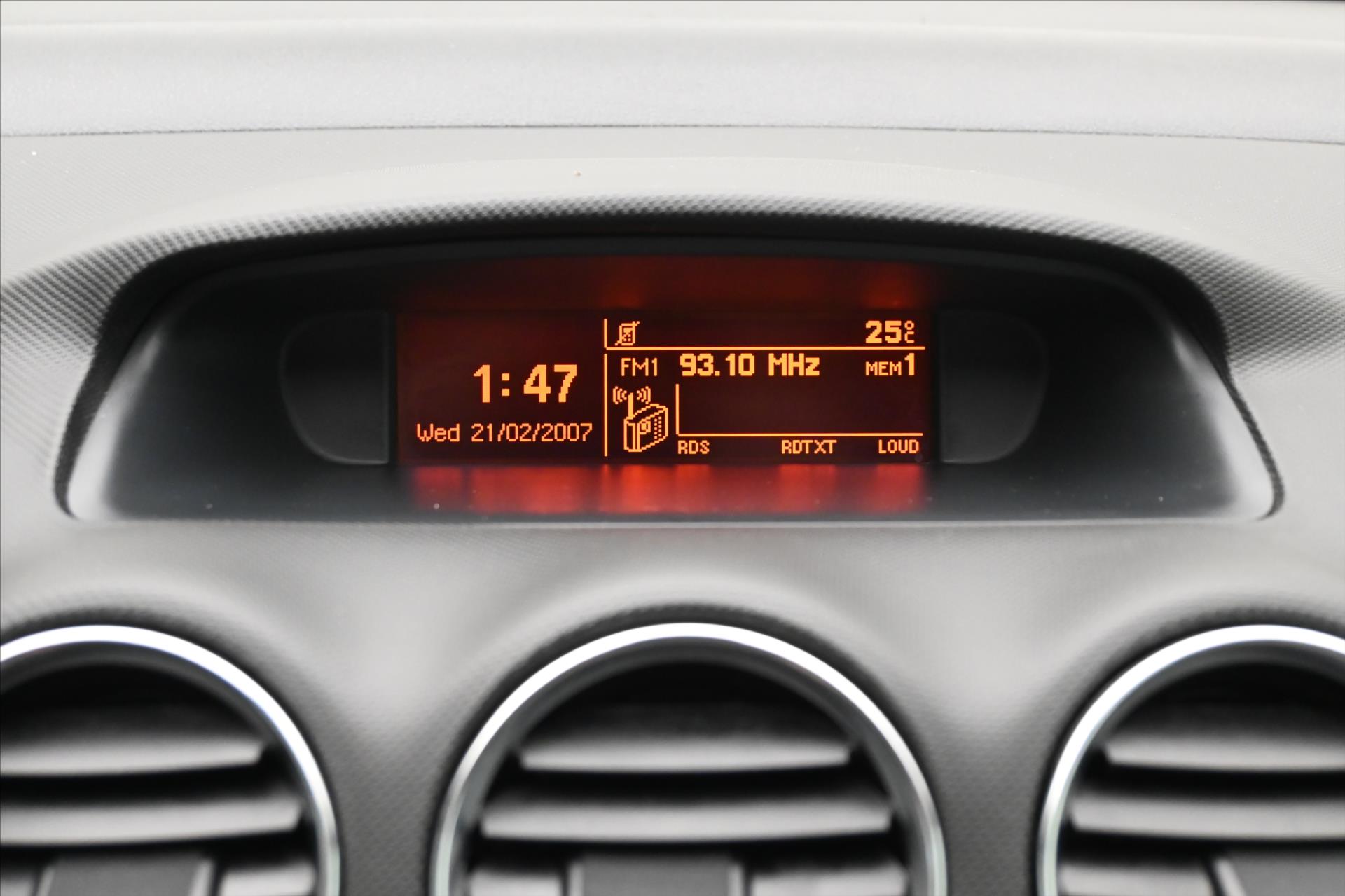 Hlavní fotografie vozu Peugeot 308 1,6 SW HDI 82 kW Panorama (19)